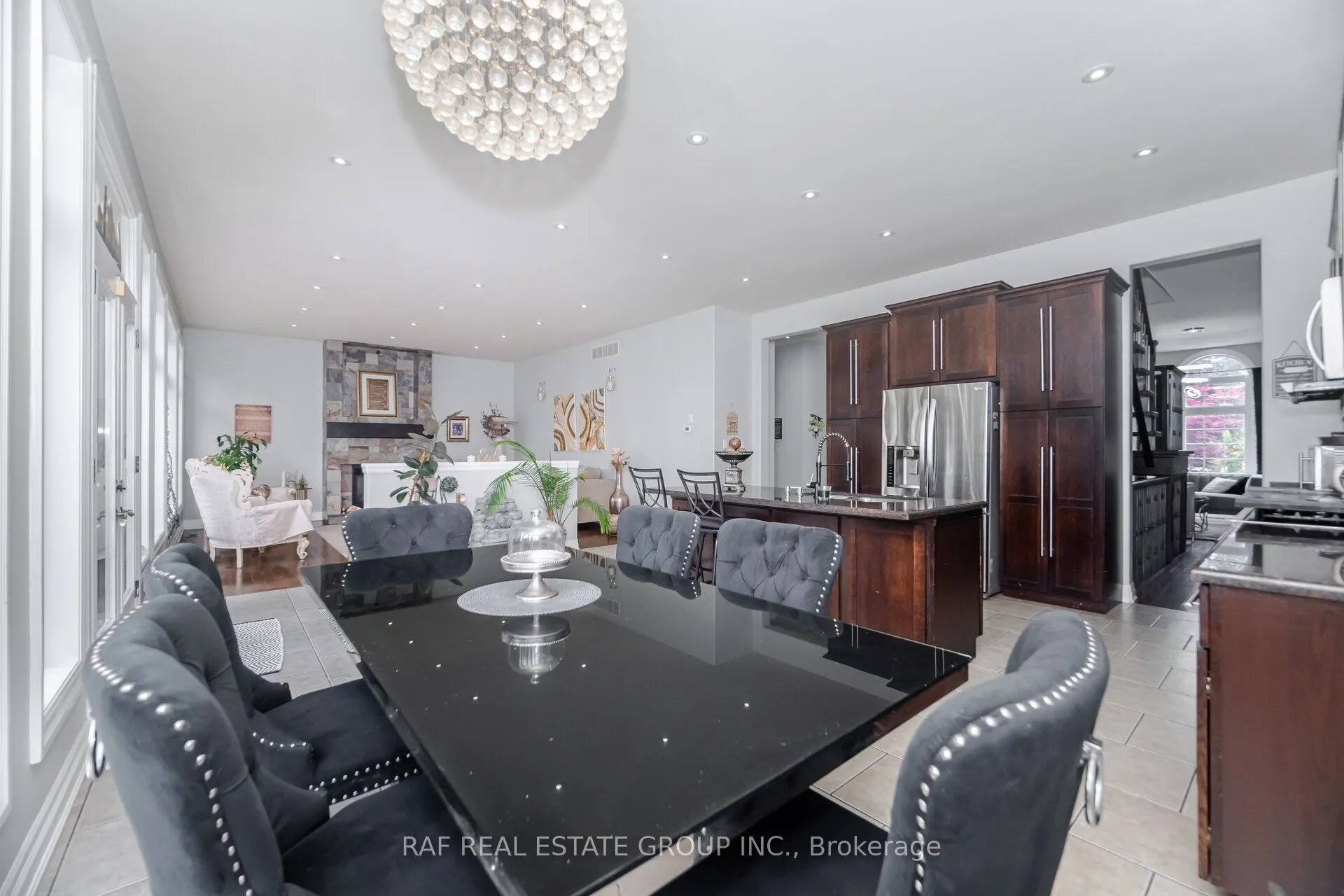 7798 Spring Blossom Drive