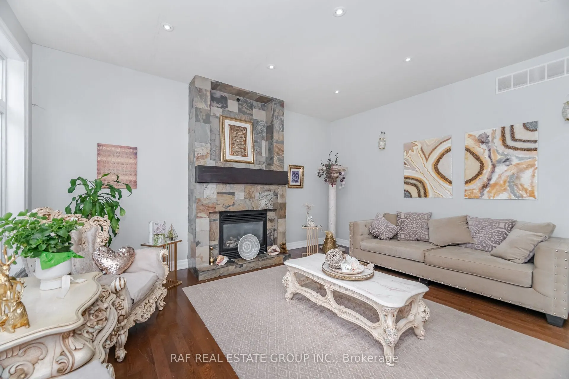7798 Spring Blossom Drive