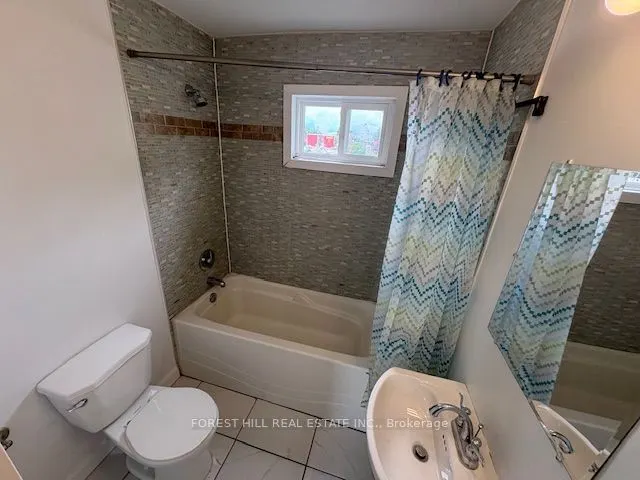 6465 Lundy's Lane