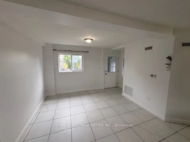 6465 Lundy's Lane