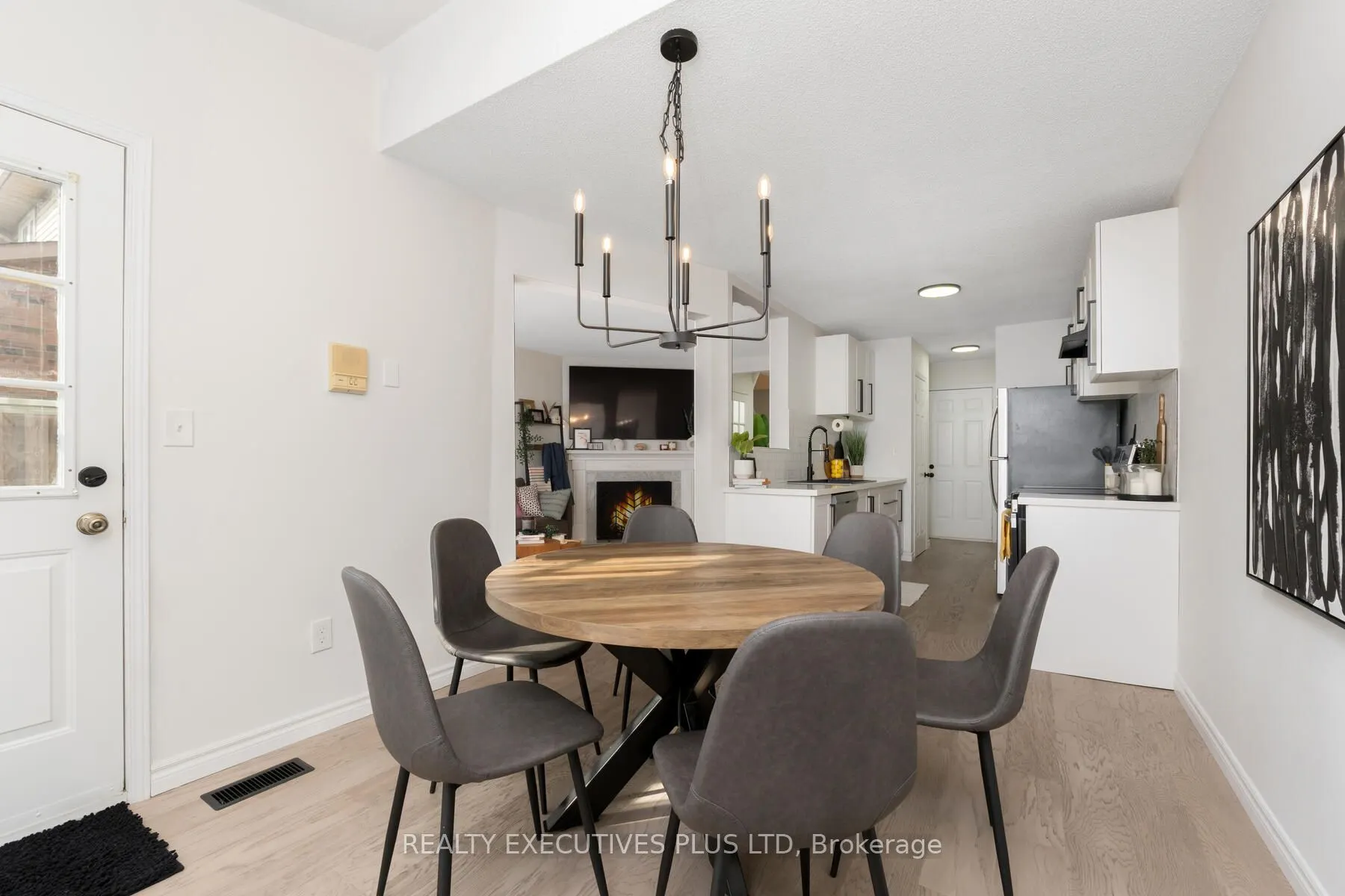 29 Perthshire Court