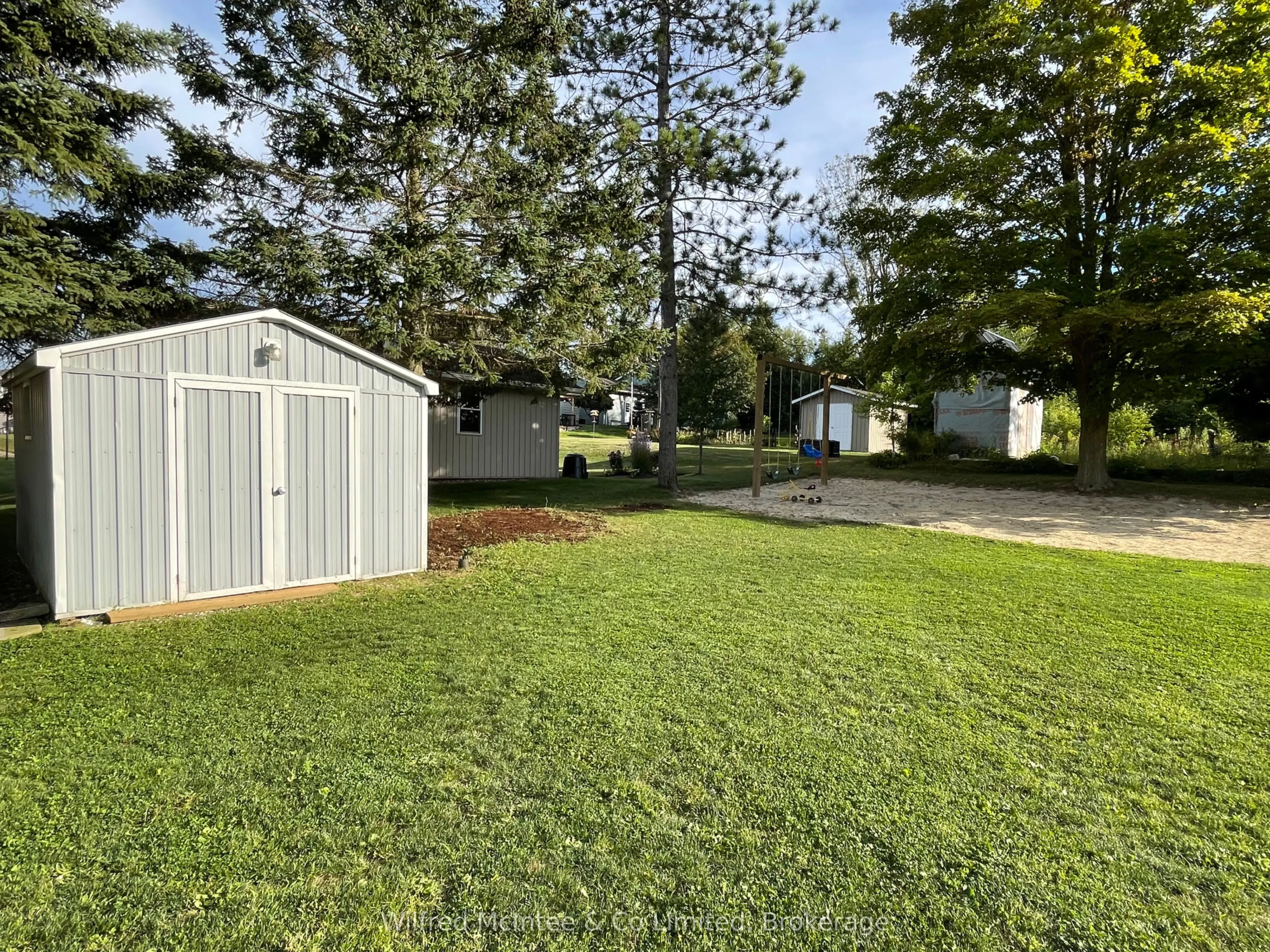 49 Absalom Street W