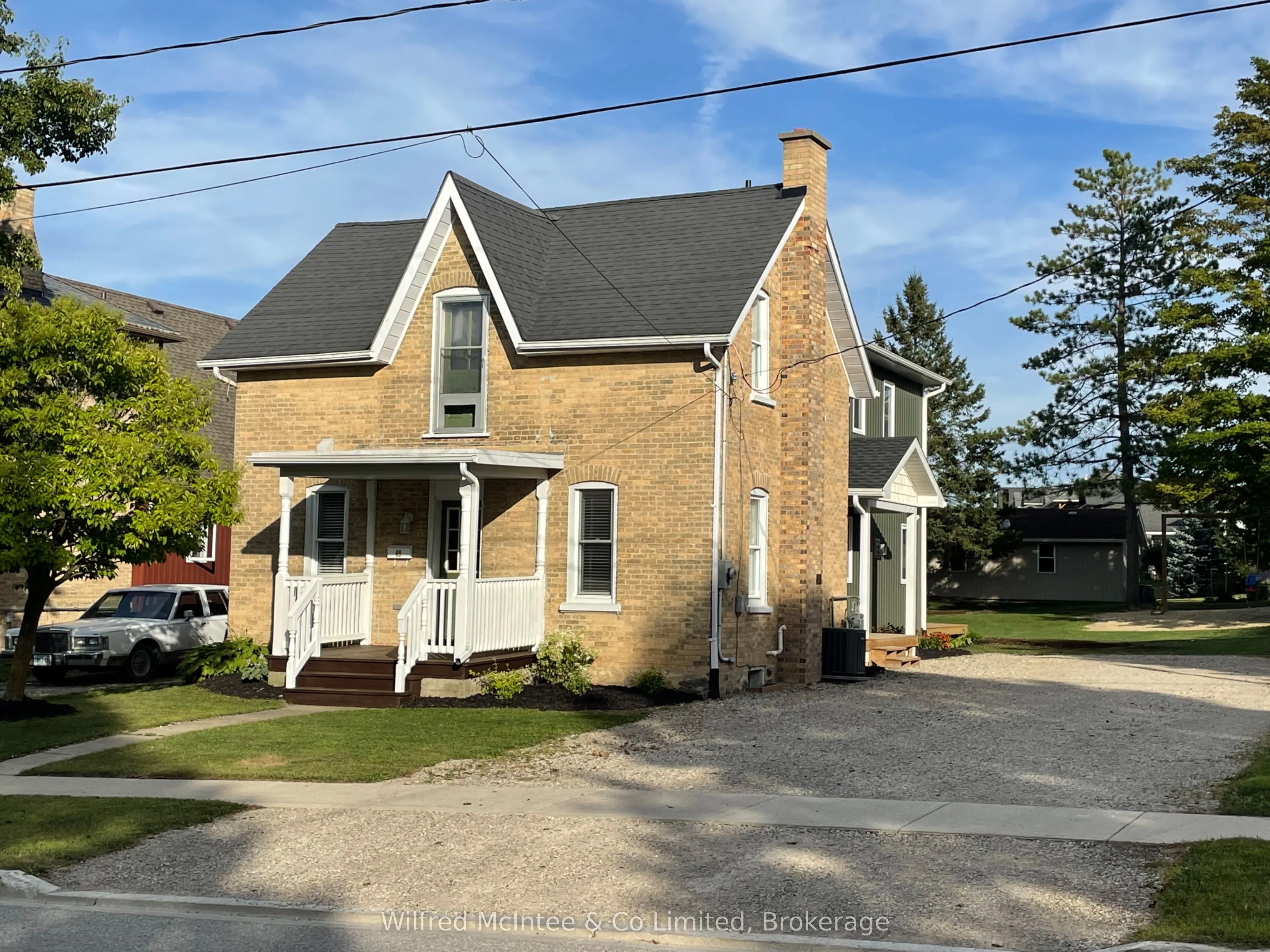 49 Absalom Street W