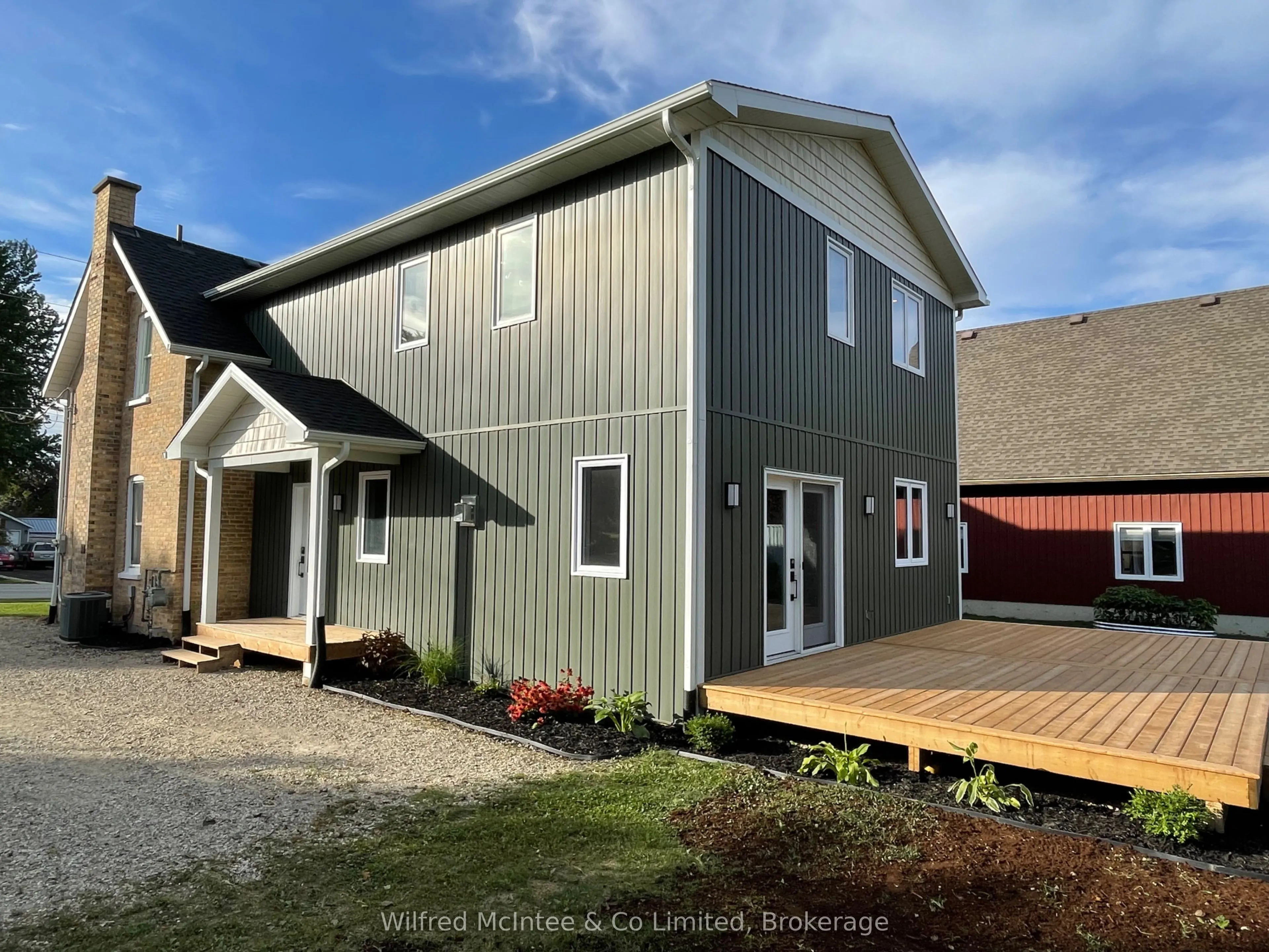 49 Absalom Street W