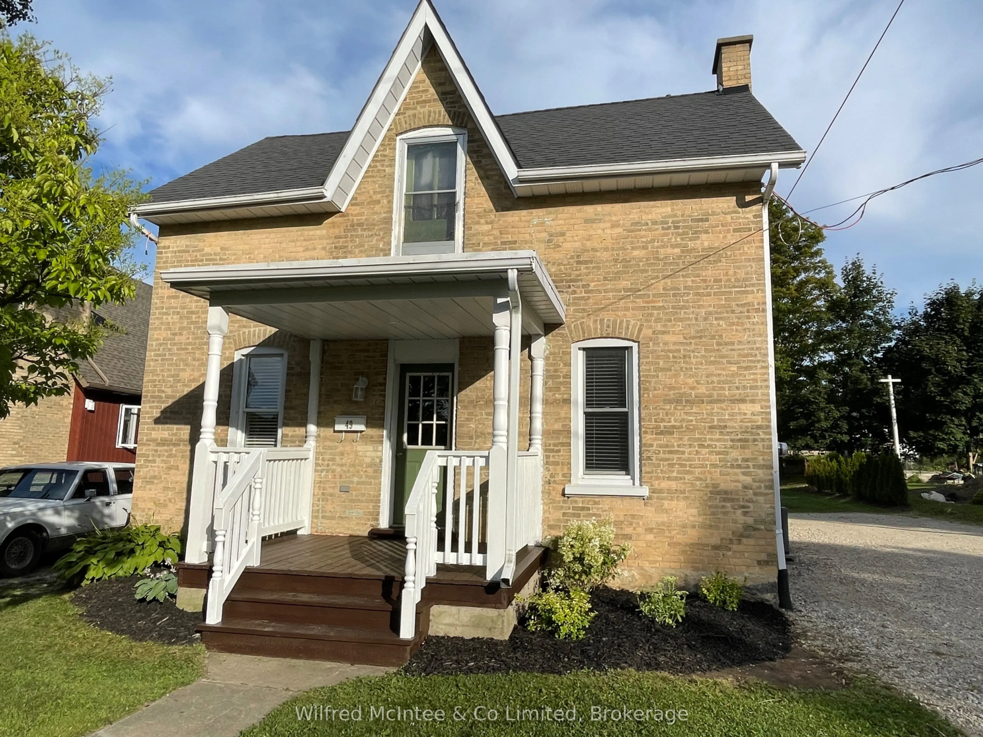 49 Absalom Street W
