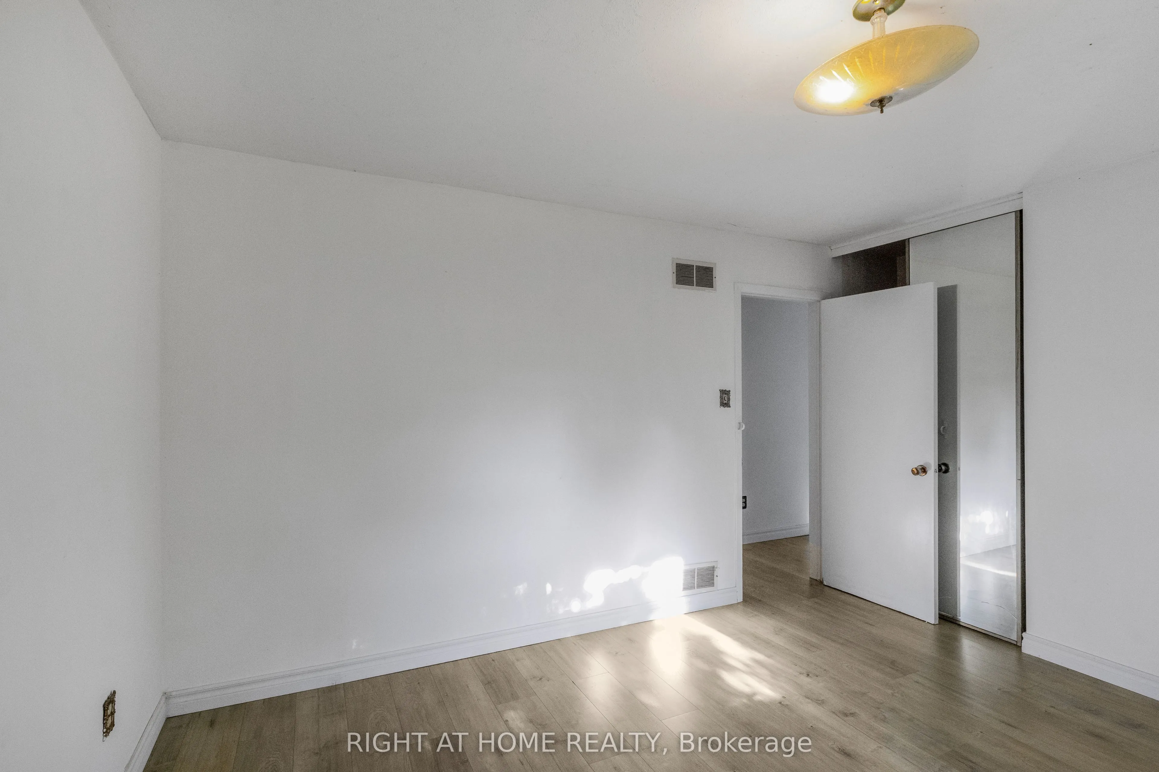 13 old onondaga Road W