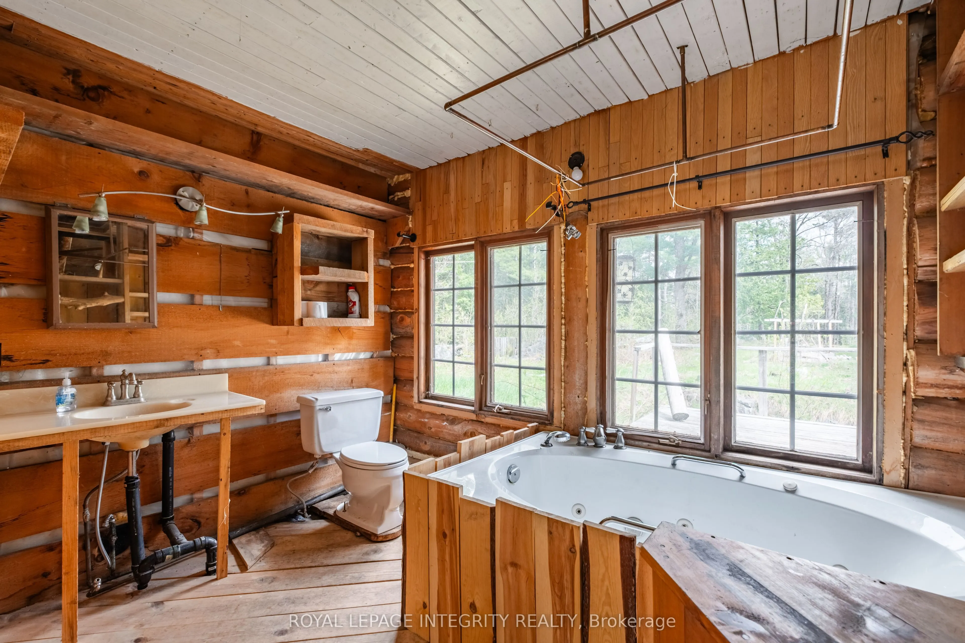 884 Darling Concession 7 Road