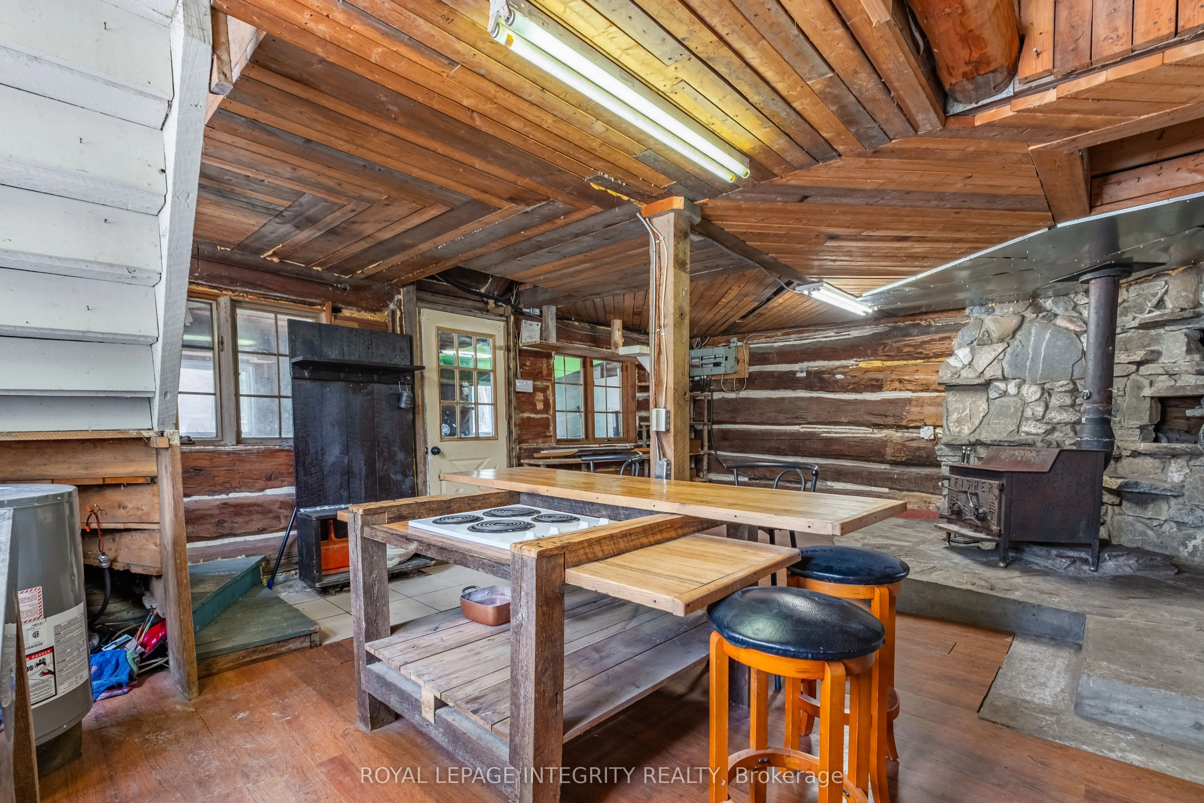 884 Darling Concession 7 Road
