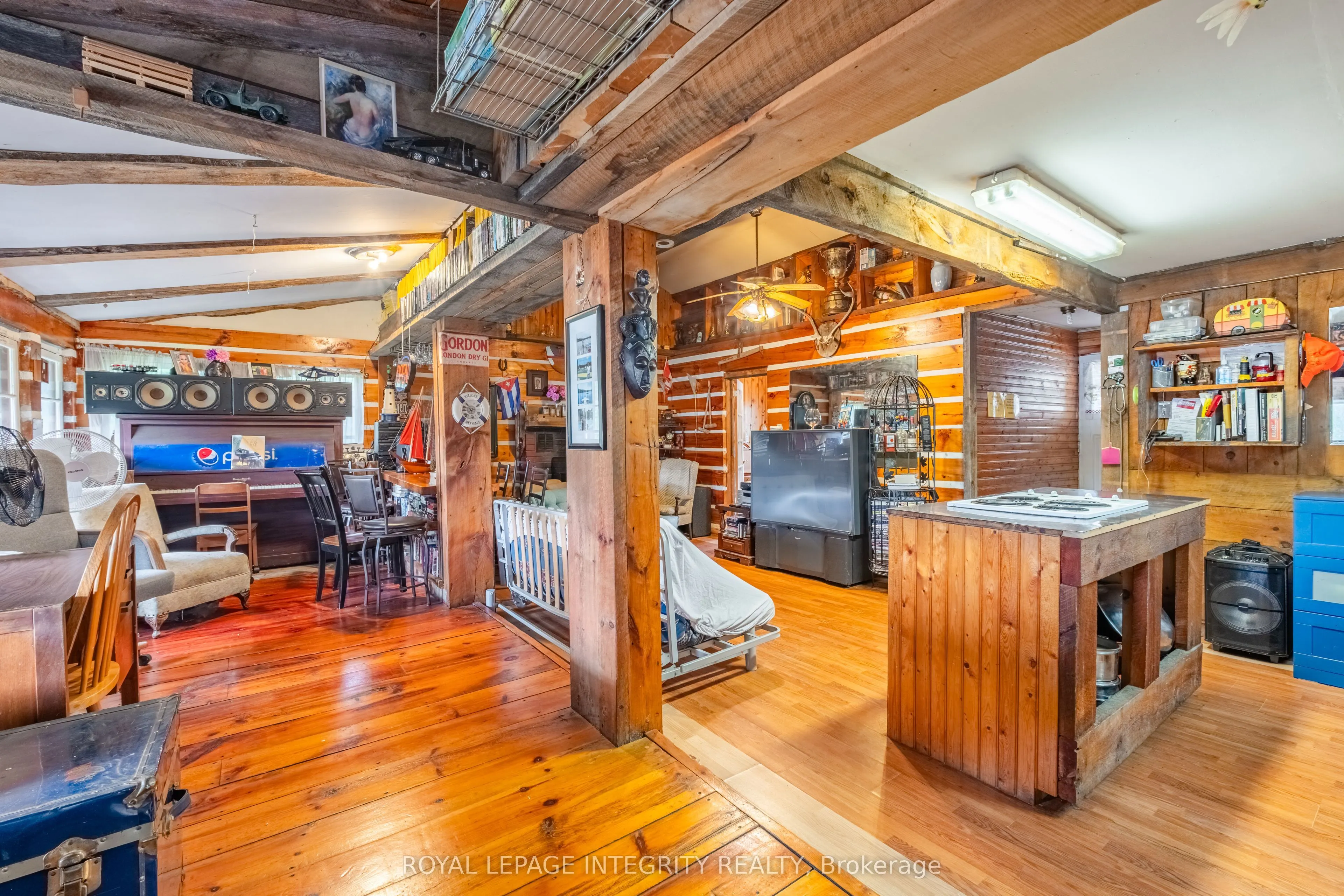 817 Darling Concession 7 Road