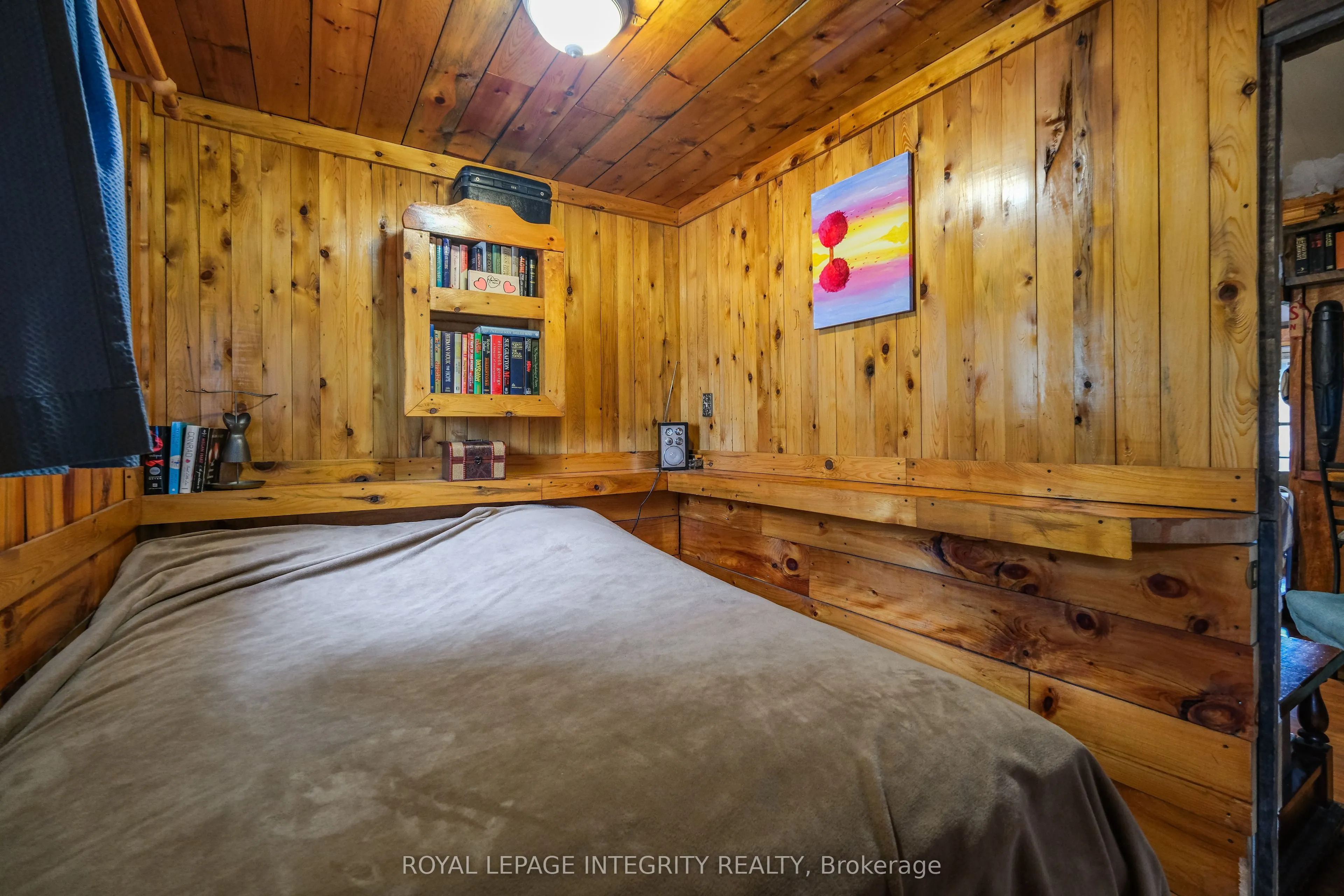 817 Darling Concession 7 Road