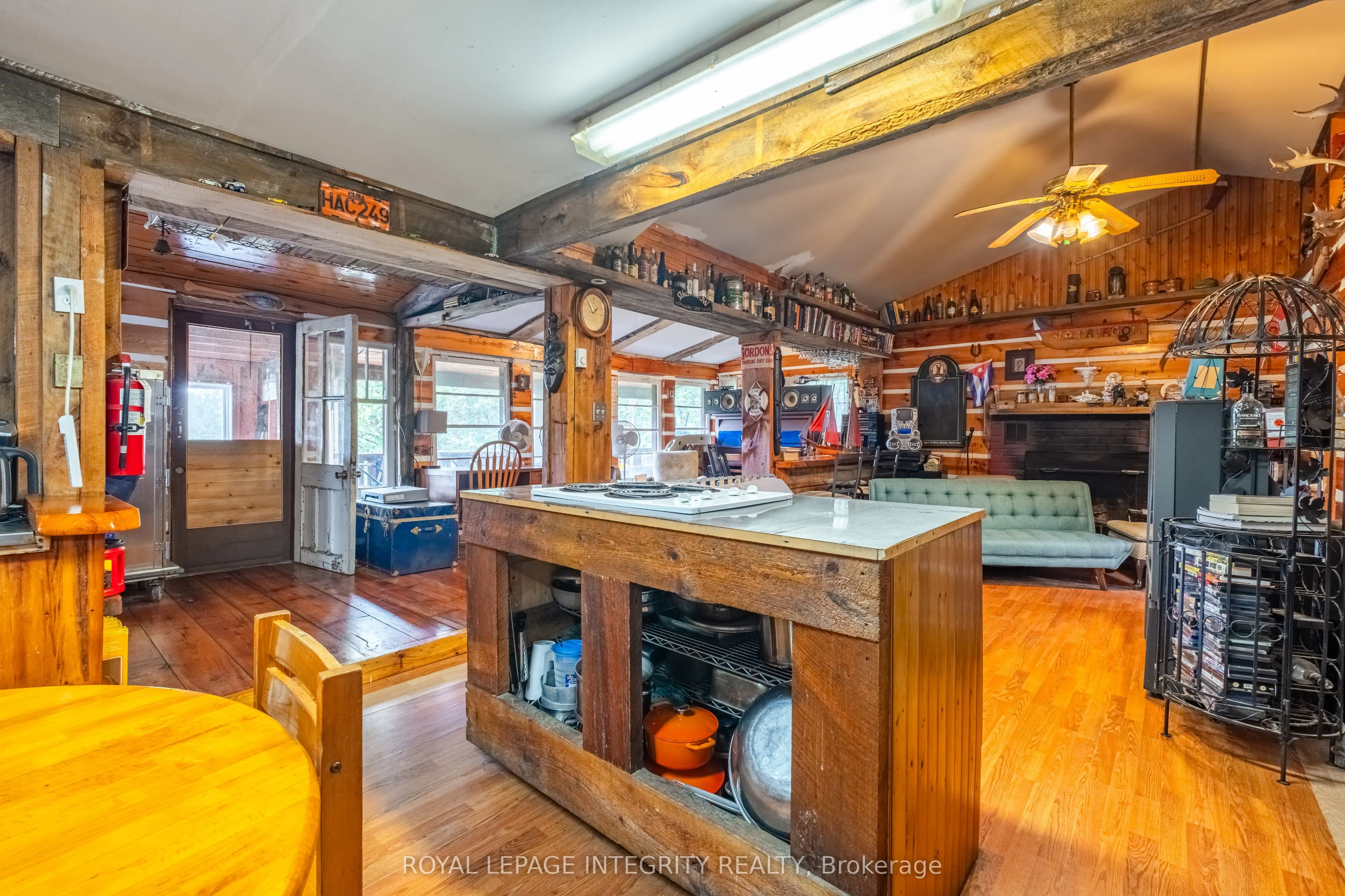 817 Darling Concession 7 Road