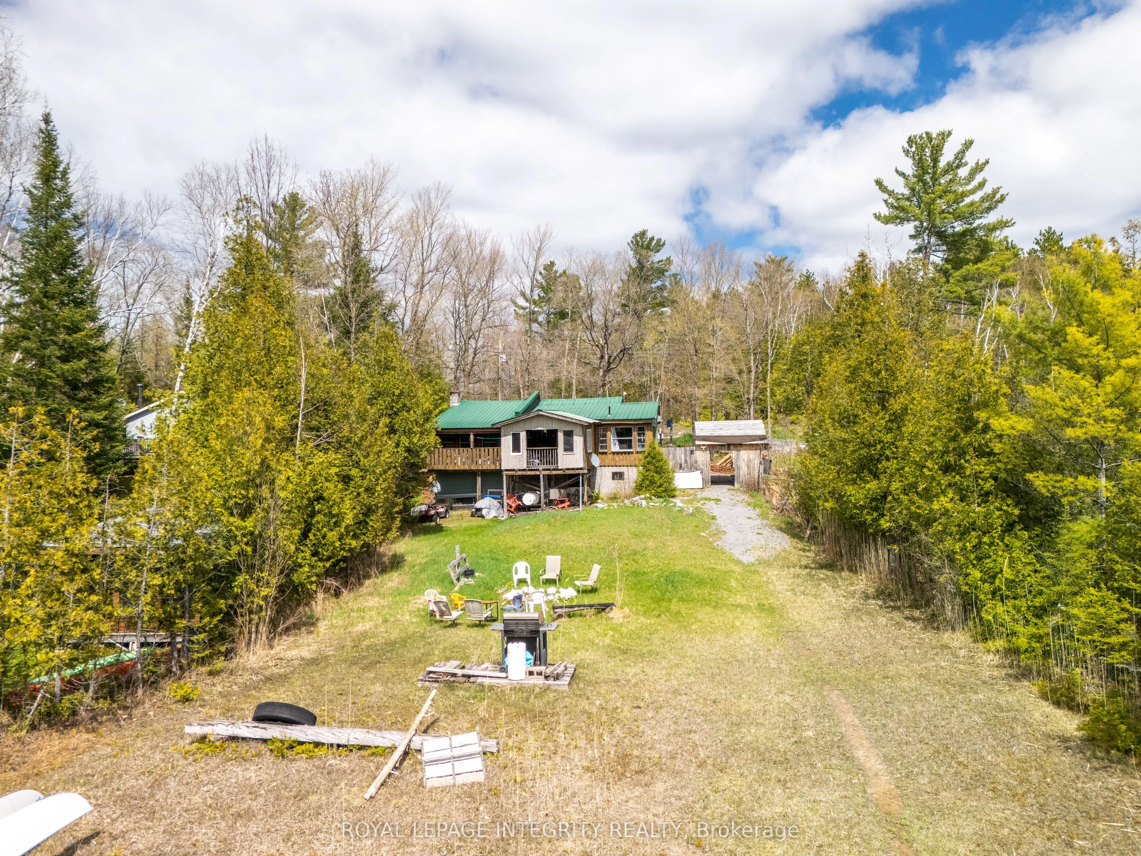 817 Darling Concession 7 Road