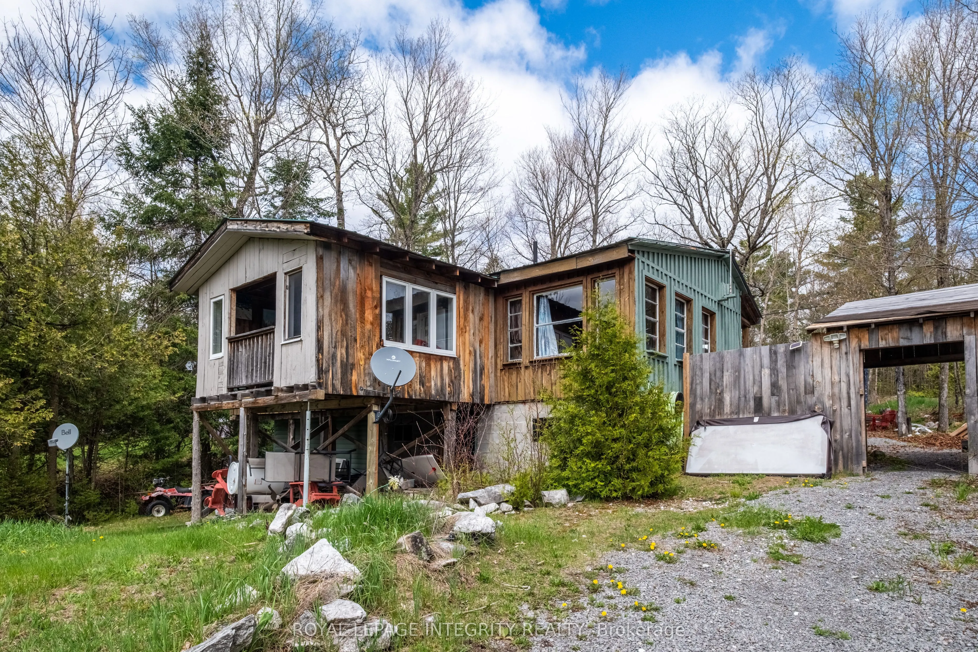 817 Darling Concession 7 Road