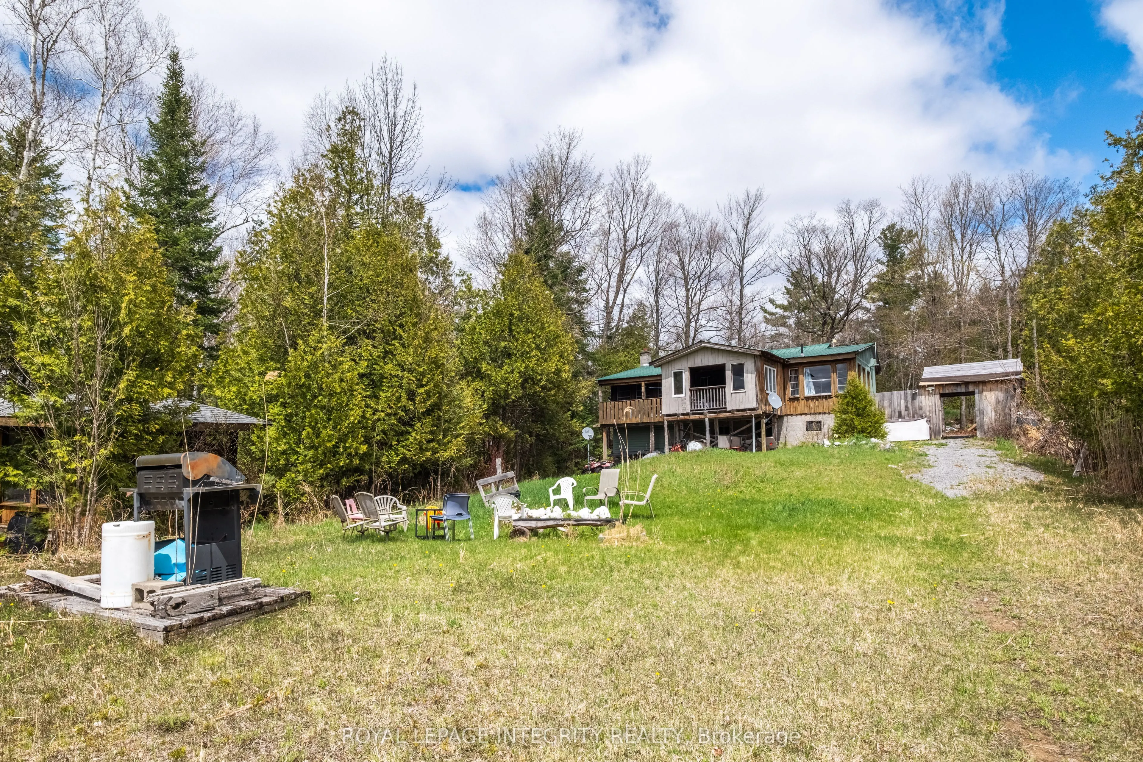 817 Darling Concession 7 Road