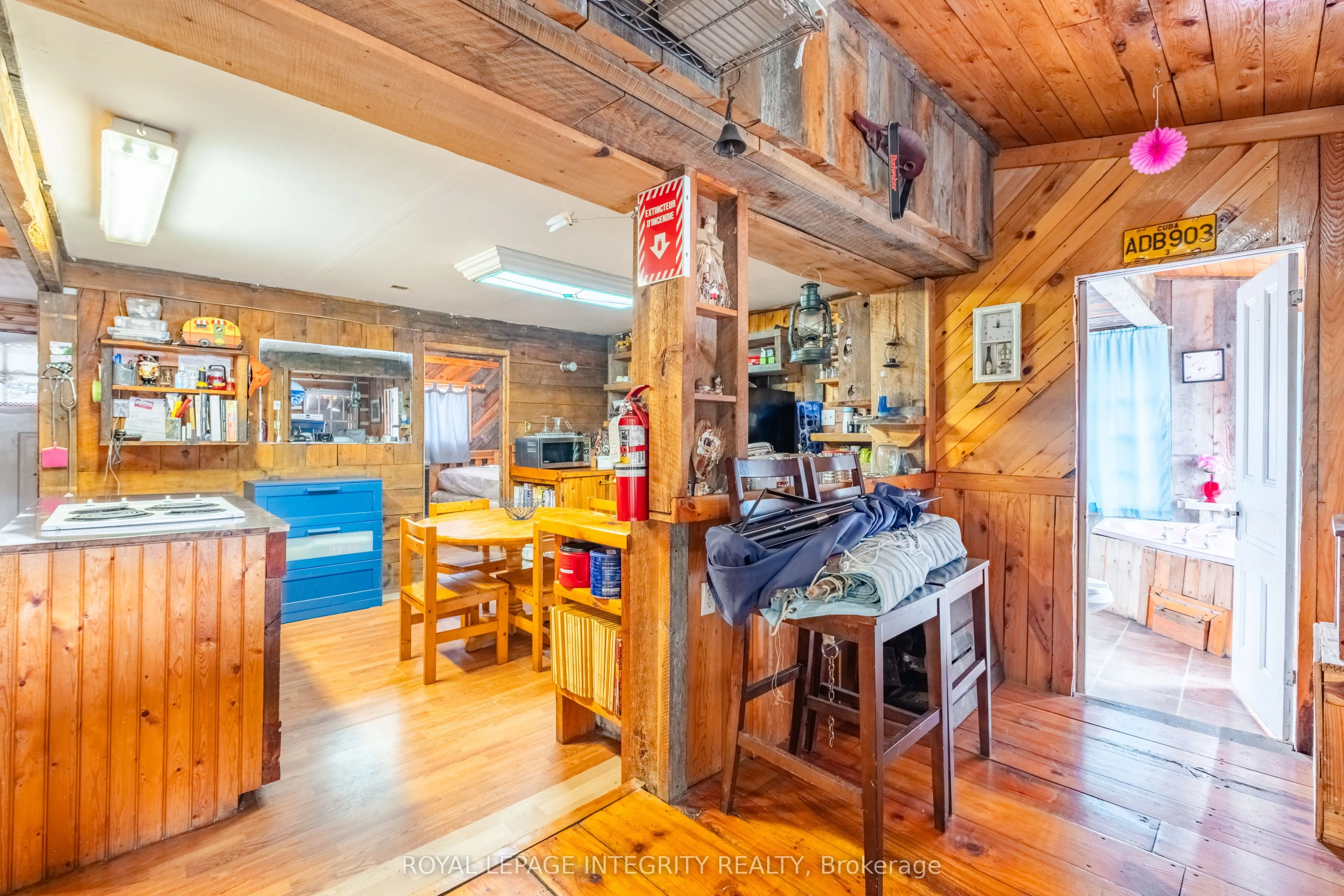 817 Darling Concession 7 Road