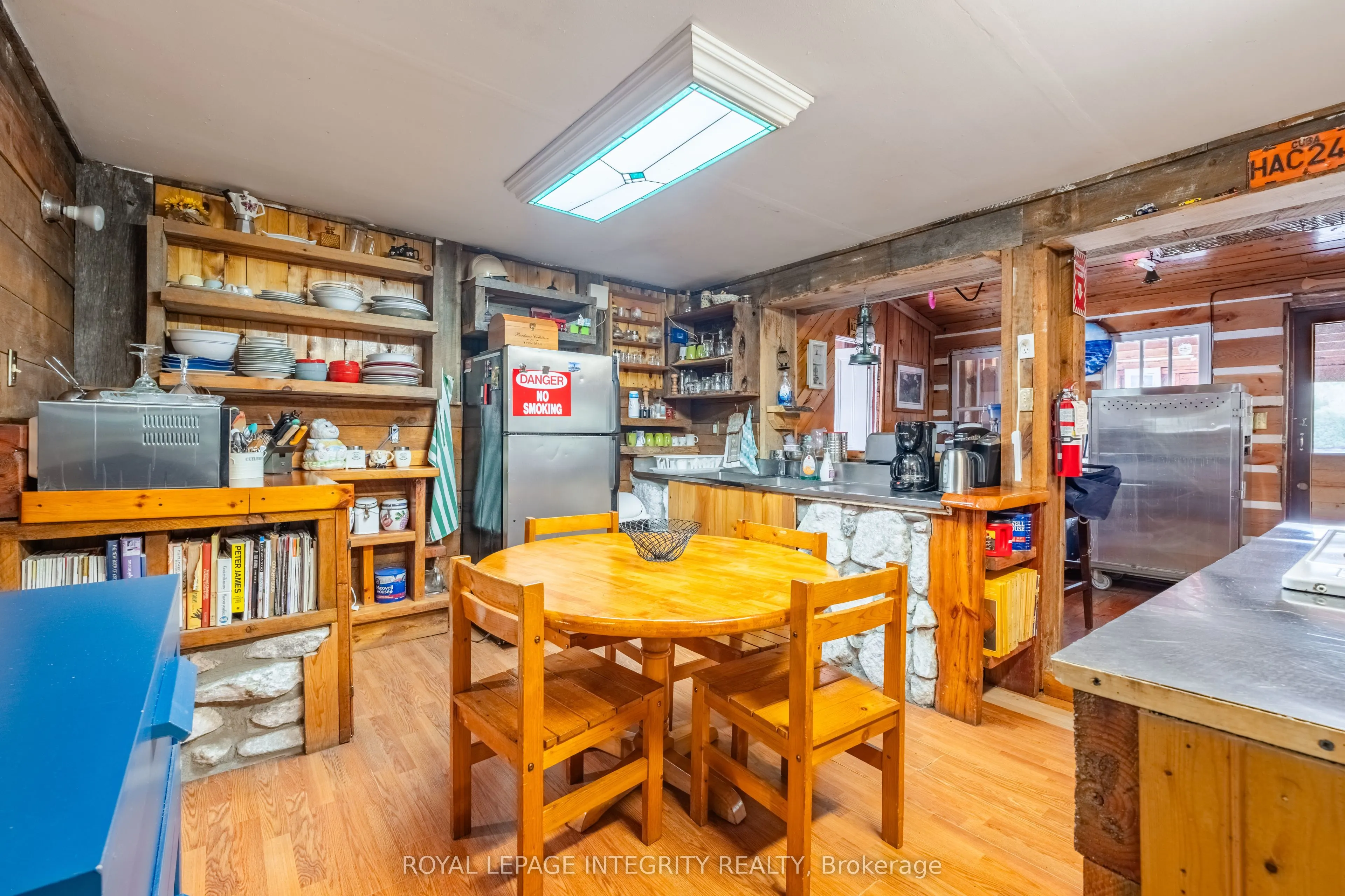 817 Darling Concession 7 Road