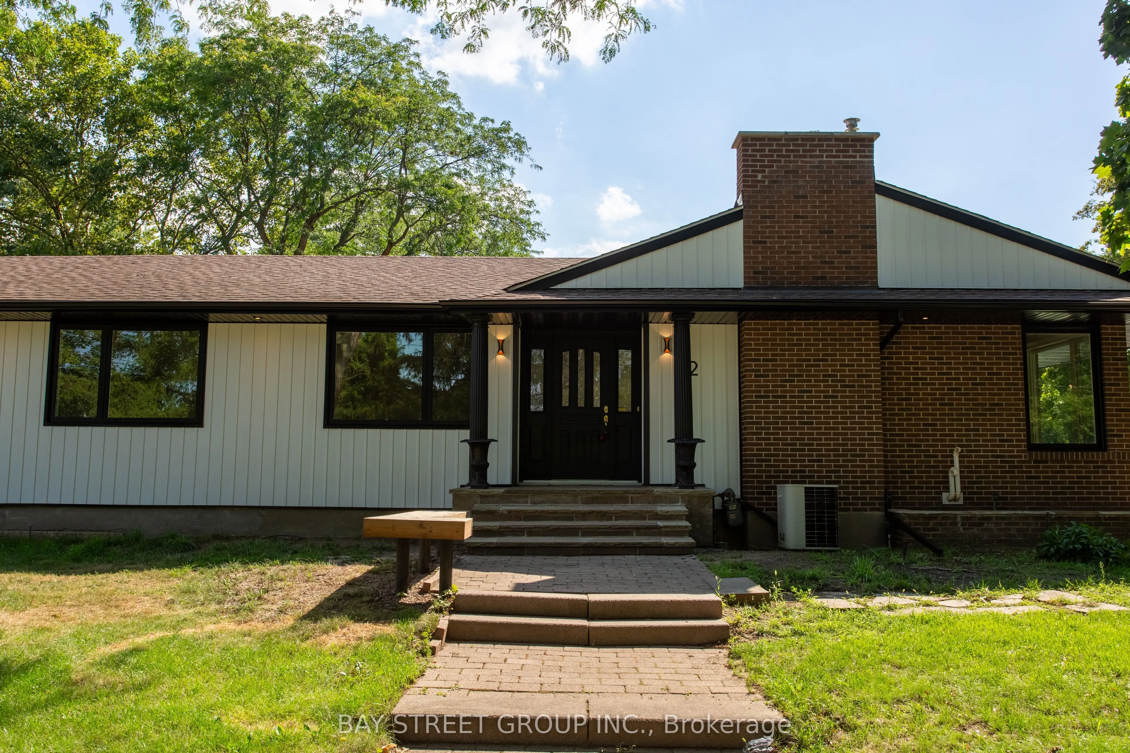2 Parklane Crescent S