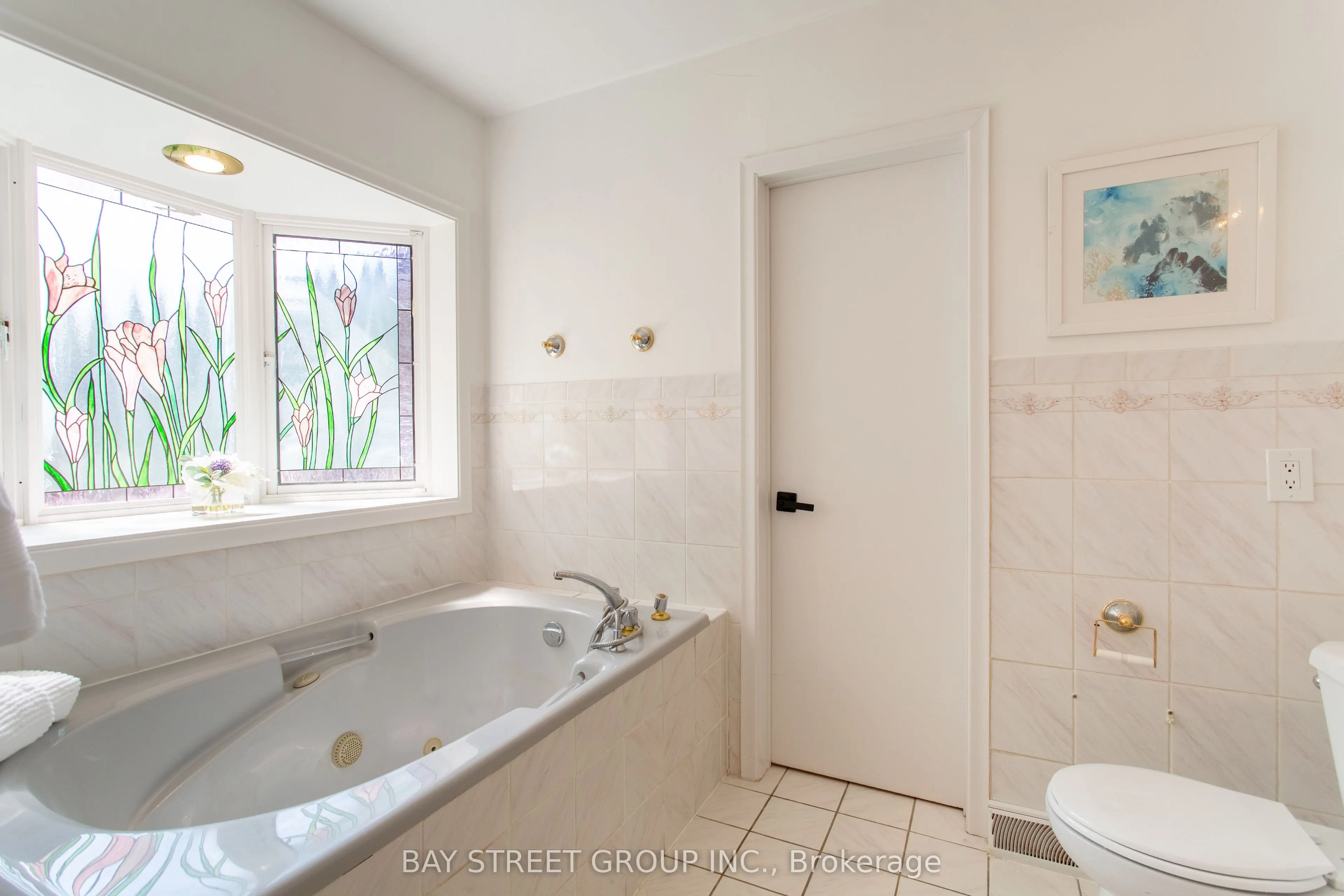 2 Parklane Crescent S
