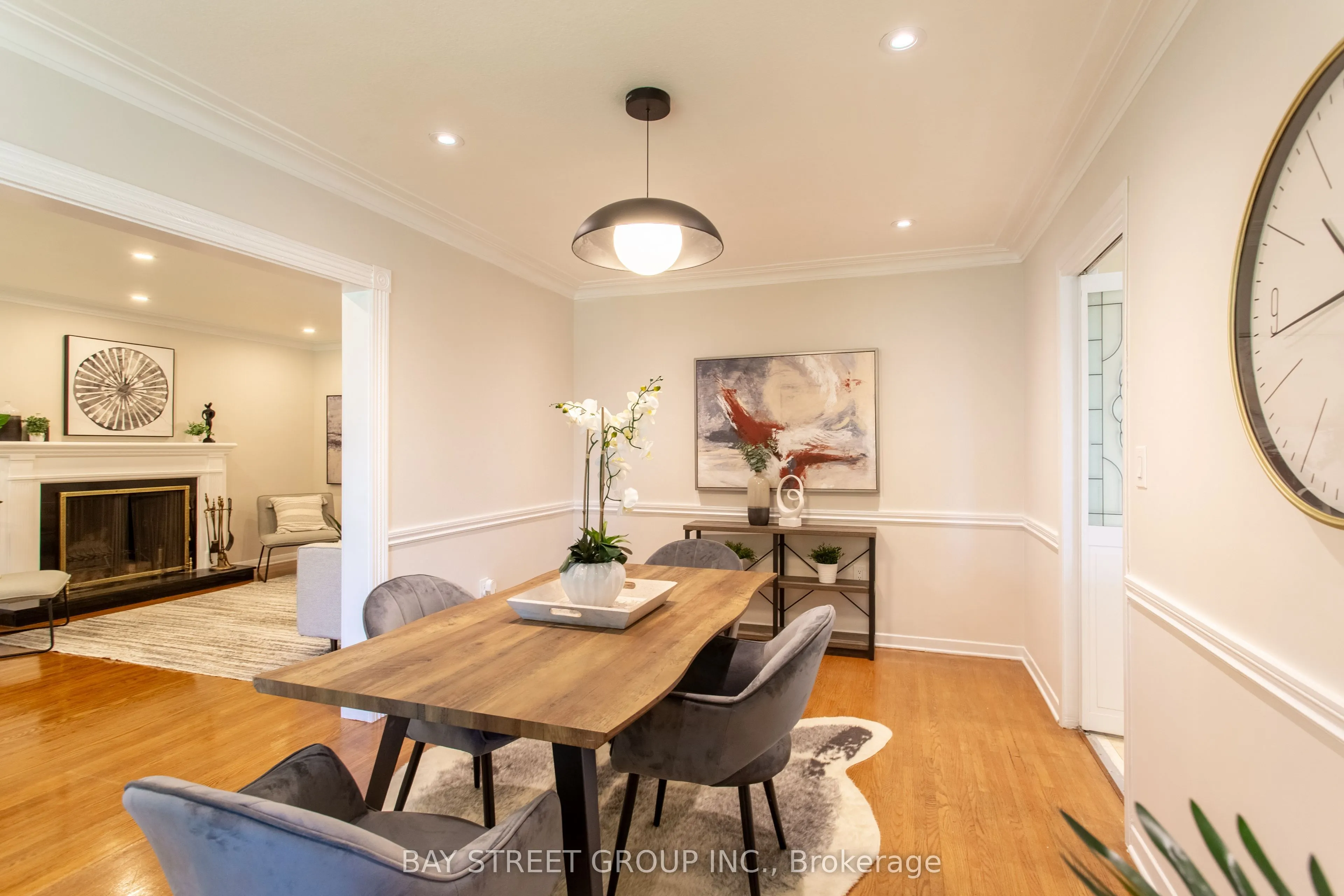 2 Parklane Crescent S