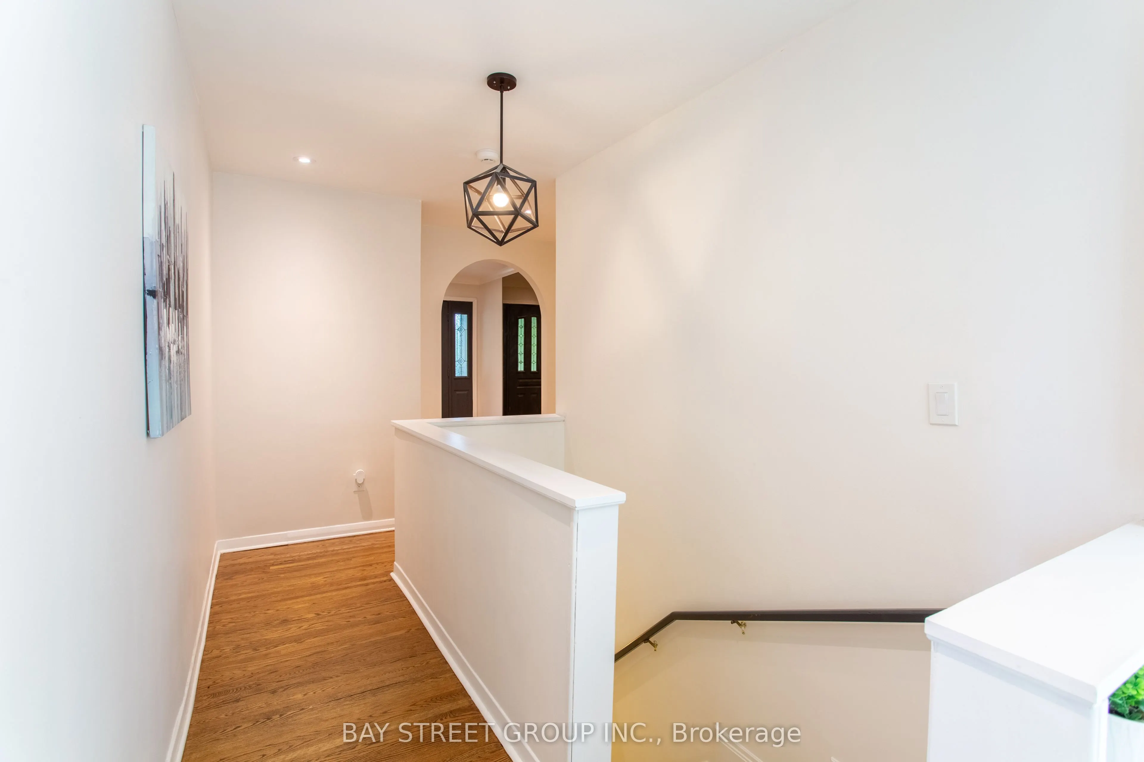2 Parklane Crescent S