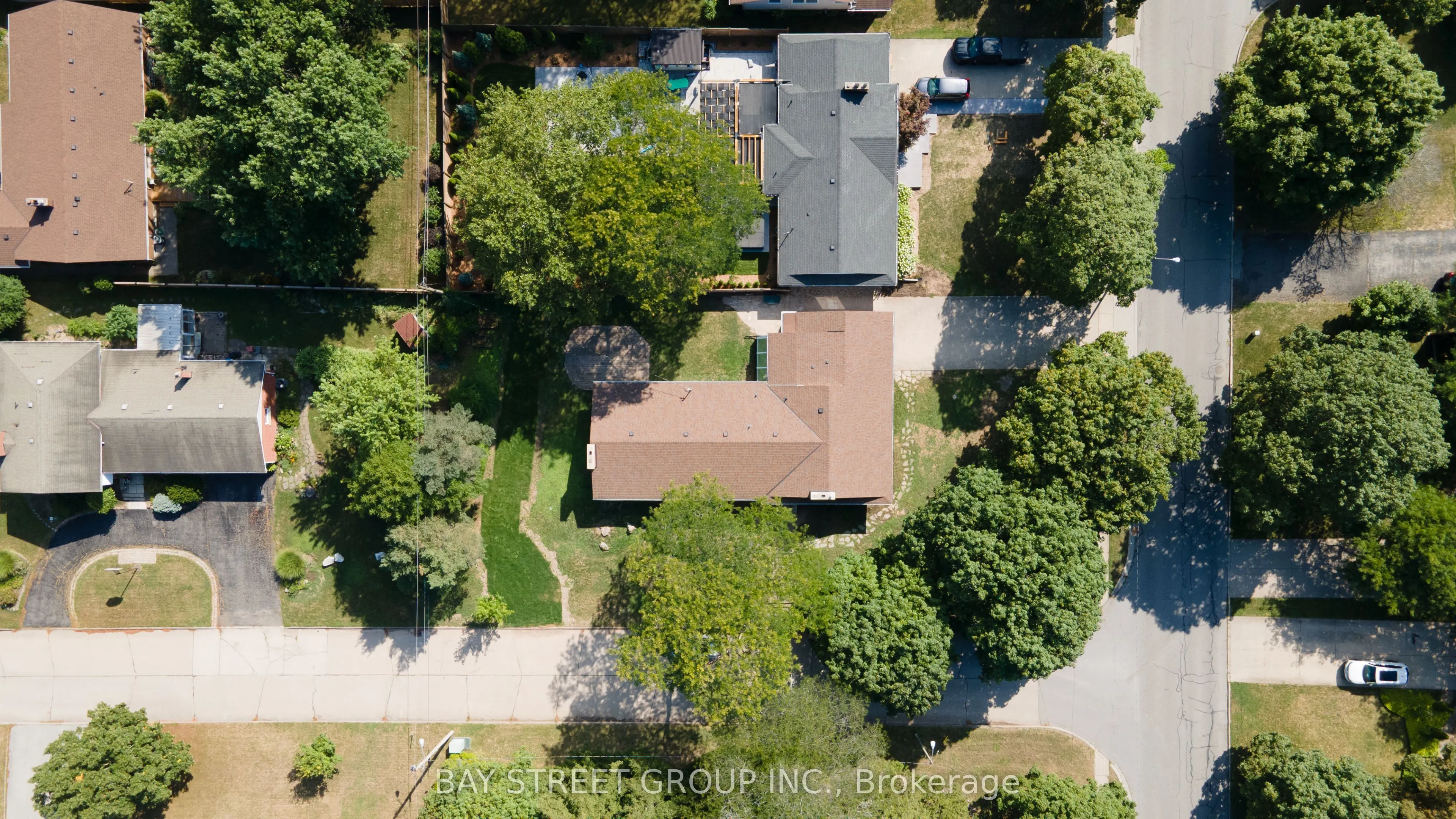 2 Parklane Crescent S