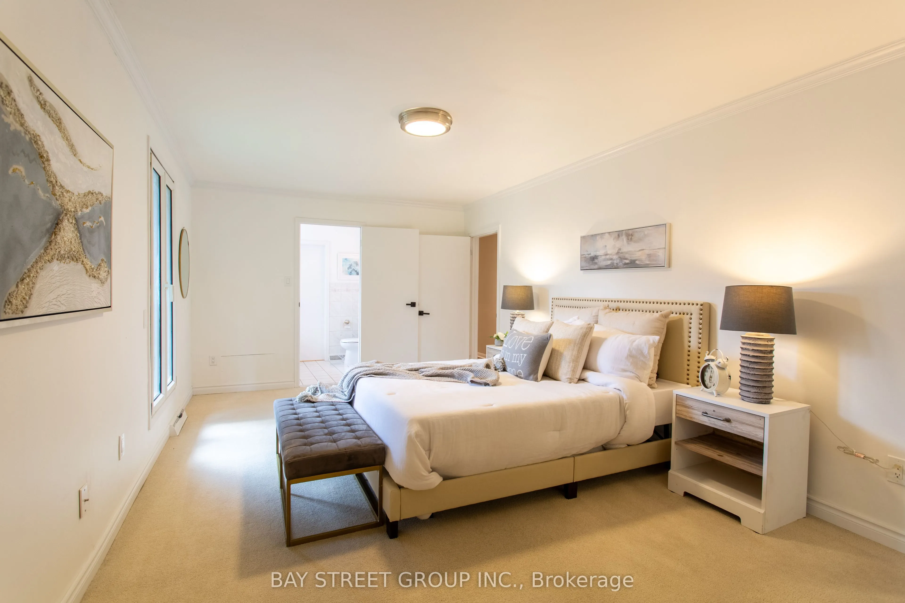 2 Parklane Crescent S