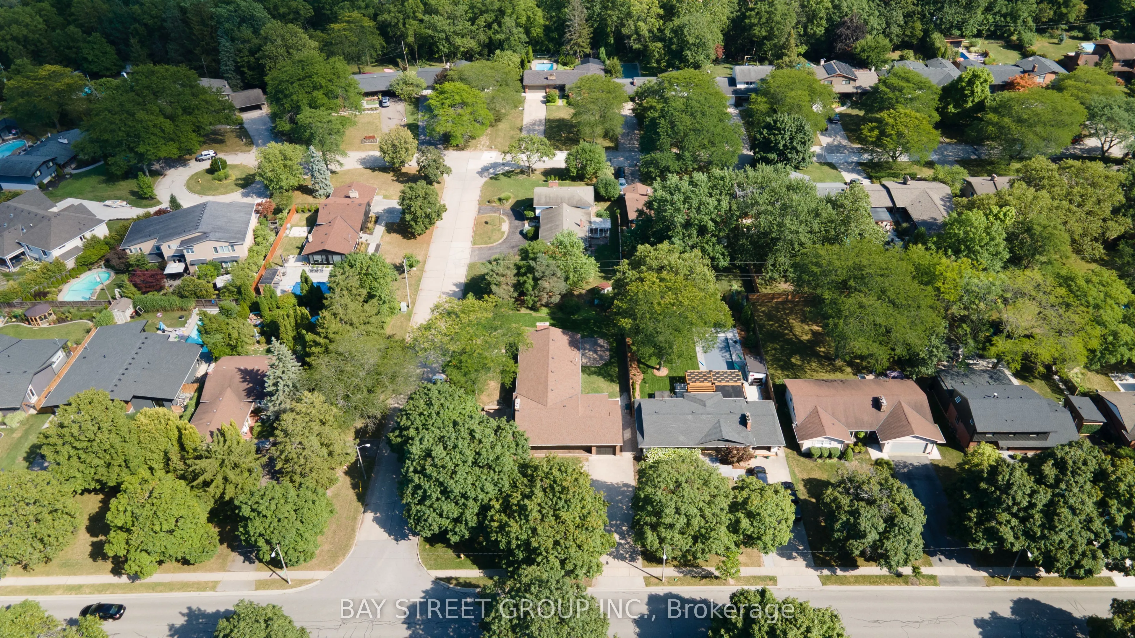 2 Parklane Crescent S