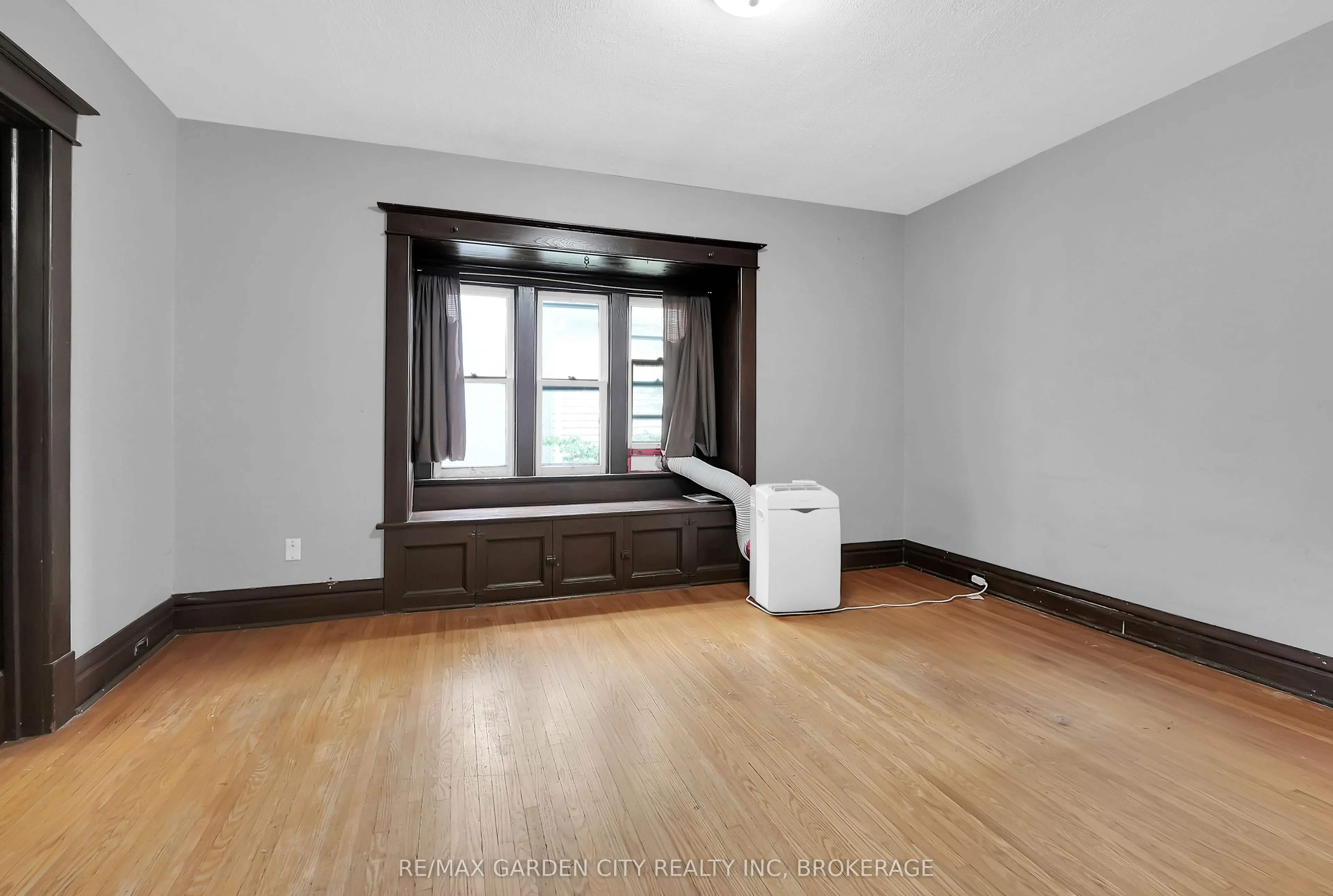 111 Lowell Avenue