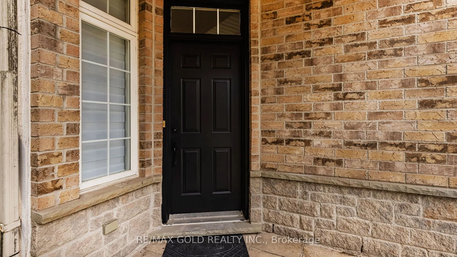 30 Sunnycroft Court