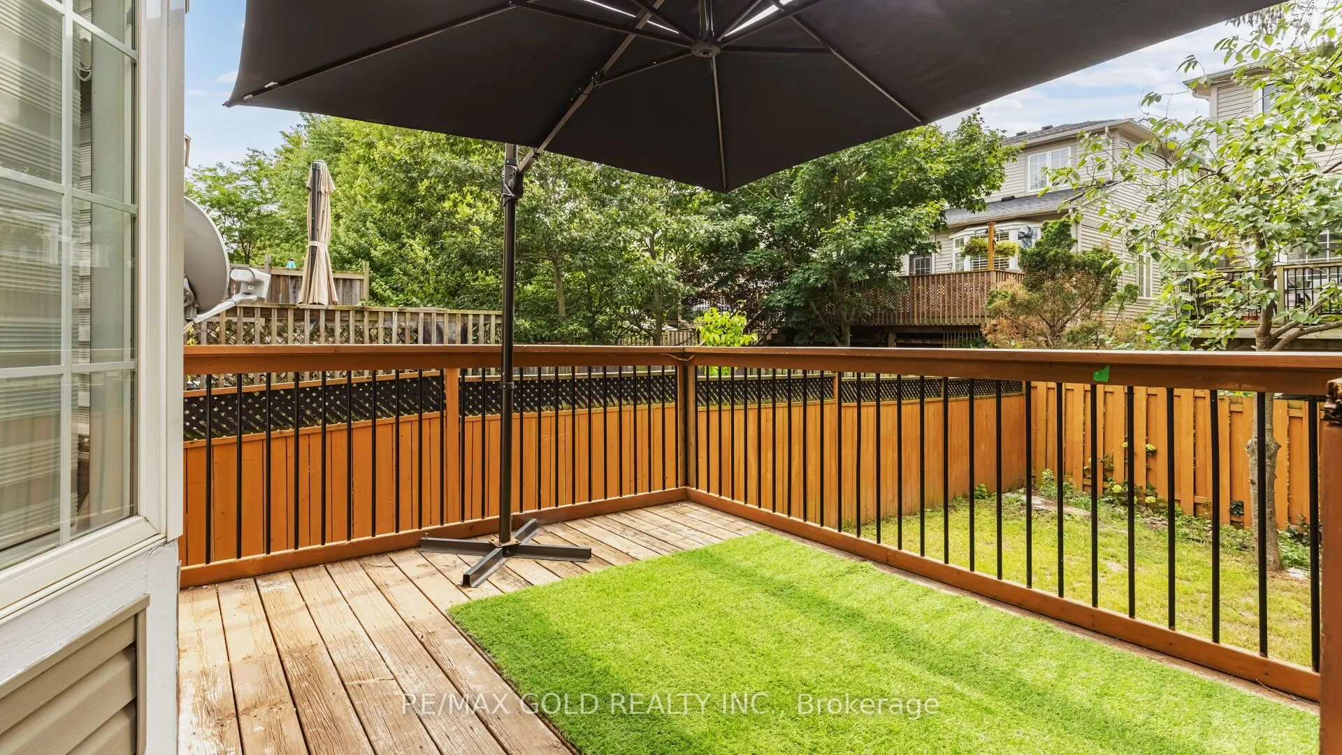 30 Sunnycroft Court