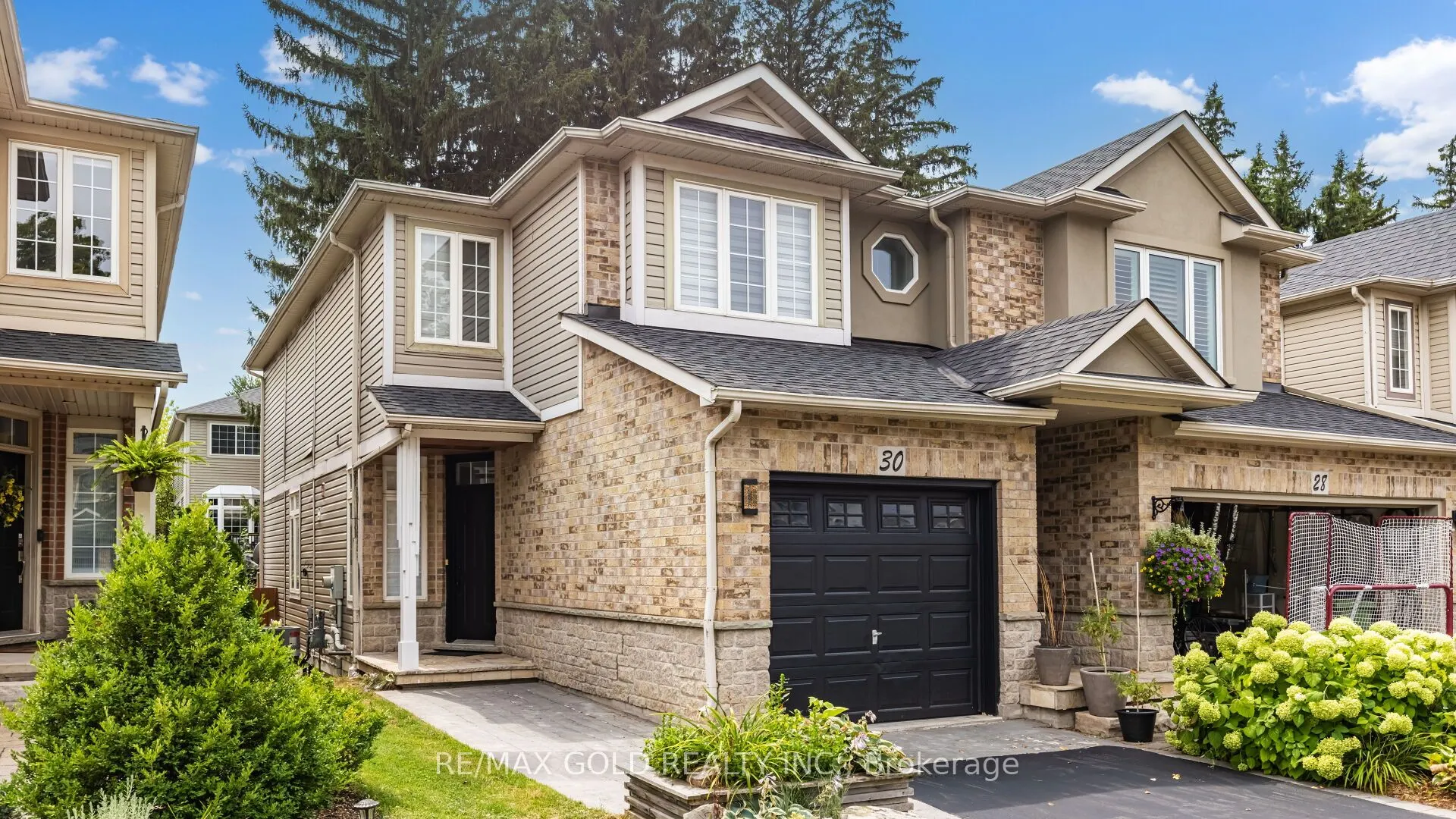 30 Sunnycroft Court