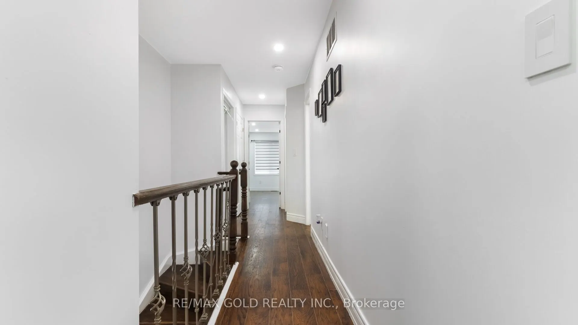 30 Sunnycroft Court