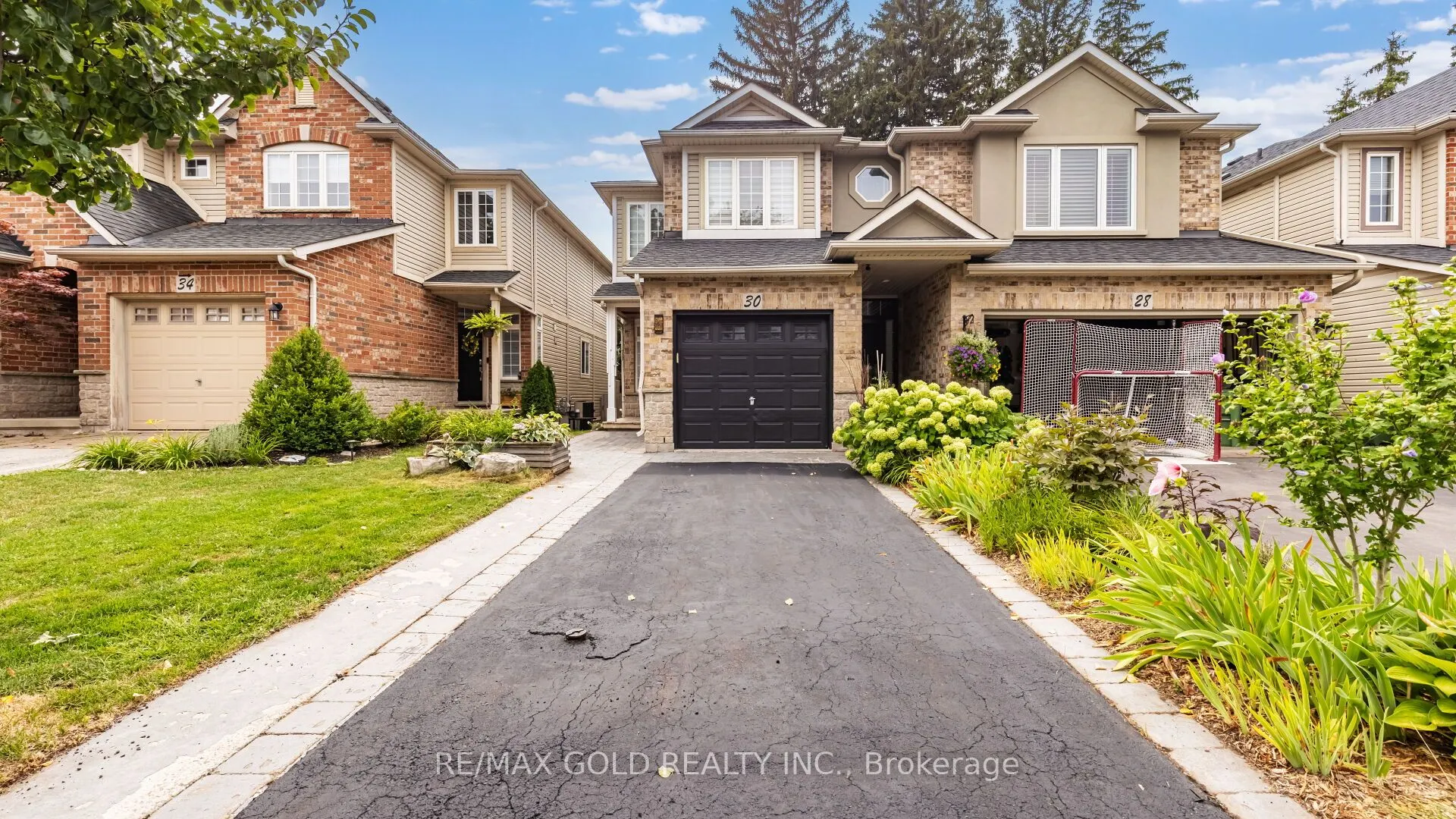 30 Sunnycroft Court