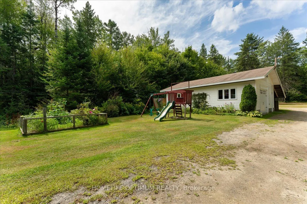 788 Muskoka Rd. 3 Road N