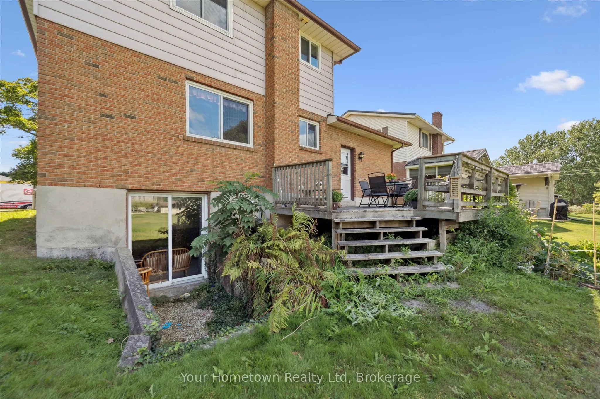 665 Raglan Street