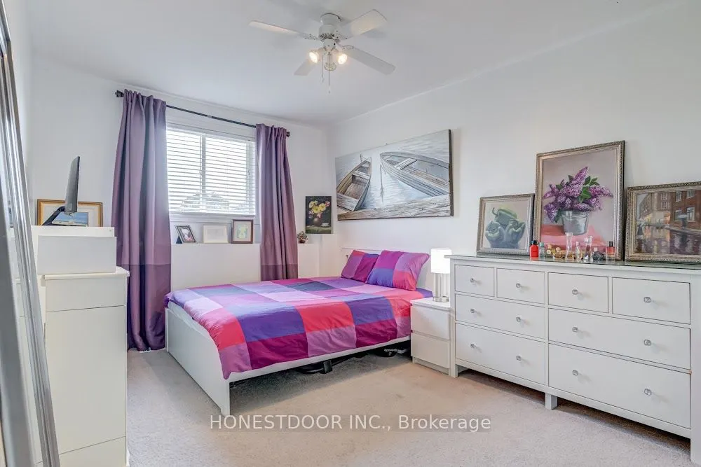111 Grey Street, #204