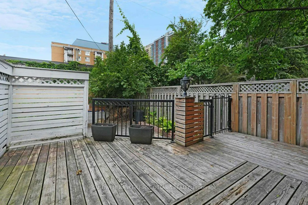 543 Besserer Street