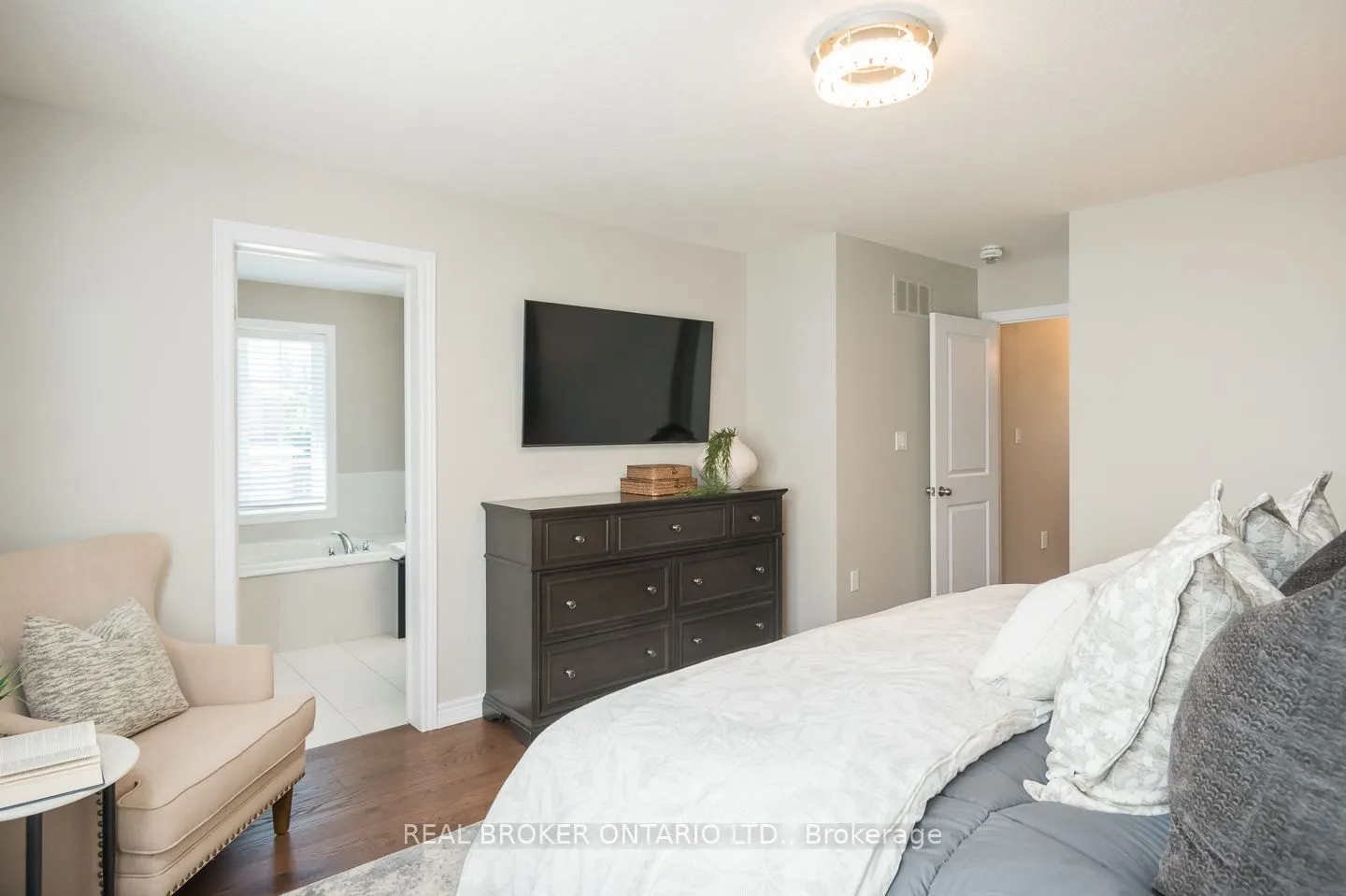 90 Raymond Road, #28