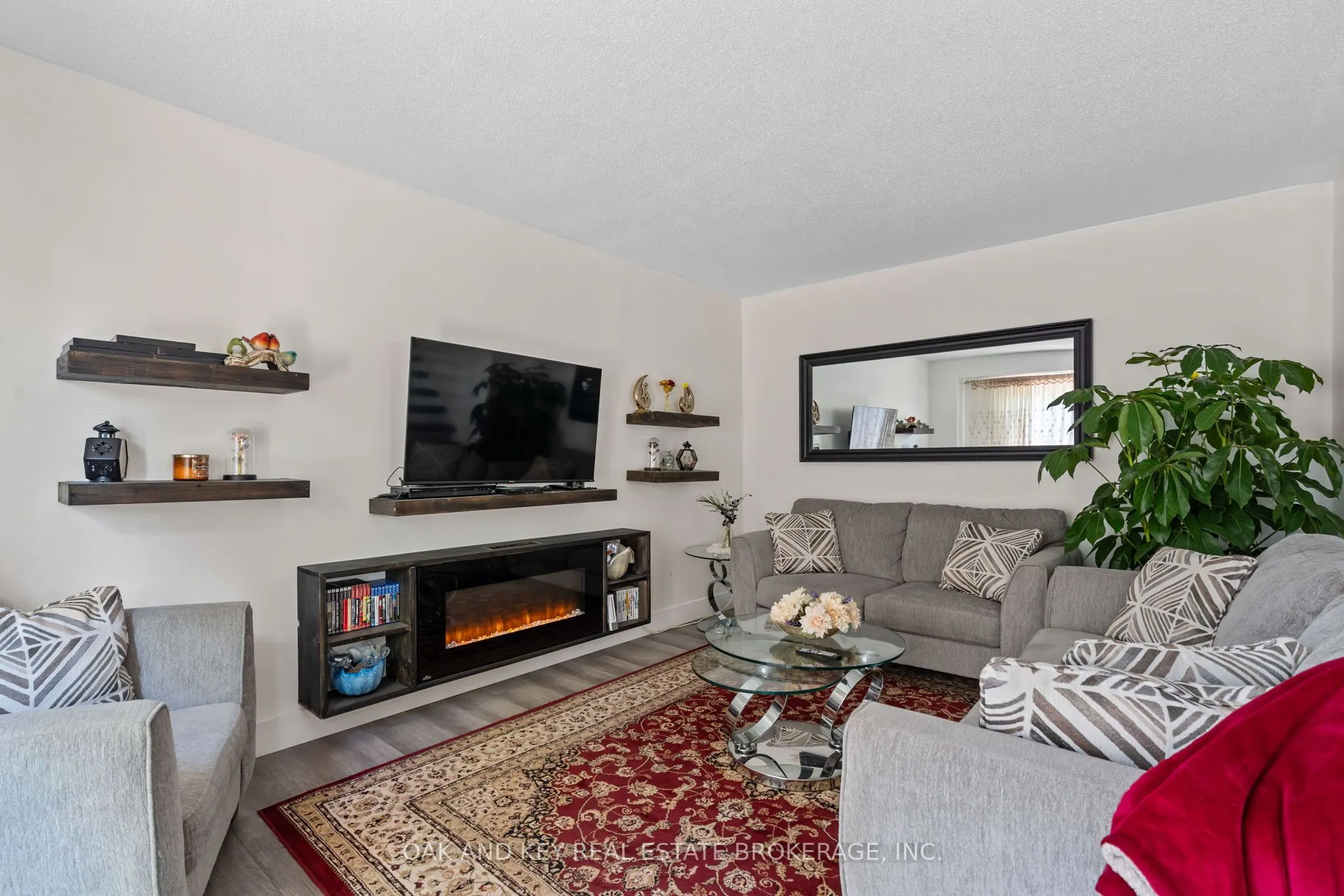 26-230 clarke Road, #26