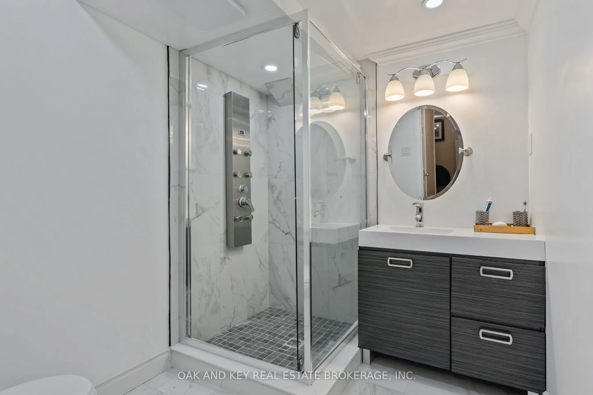 26-230 clarke Road, #26