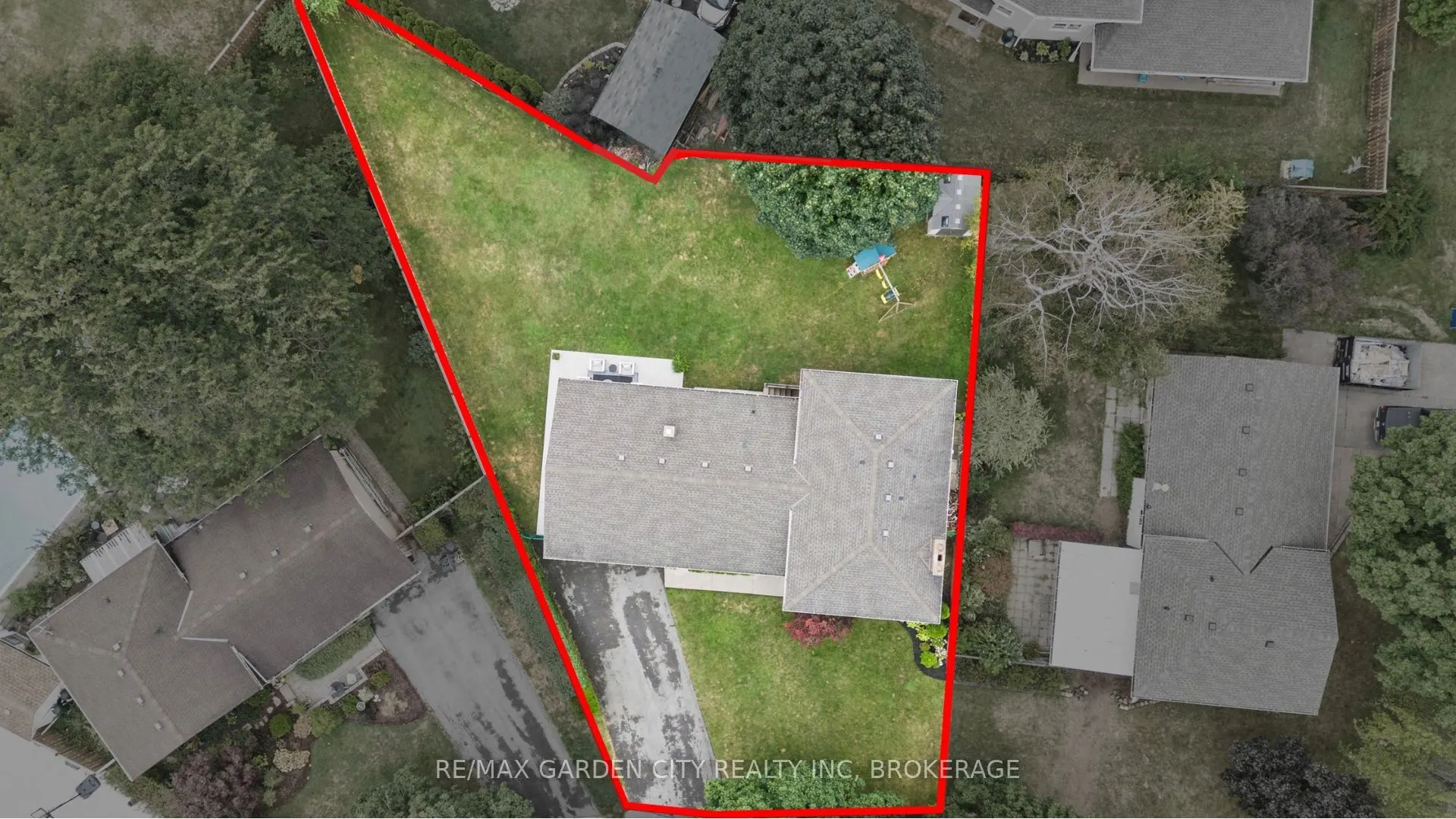 3 Cardinal Circle