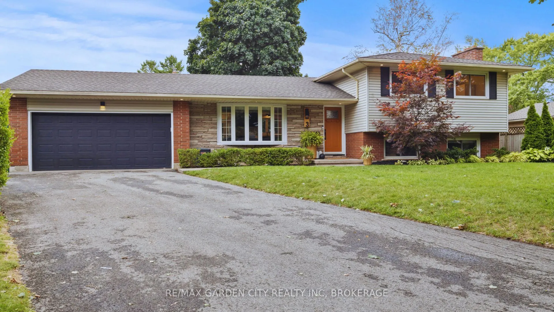 3 Cardinal Circle