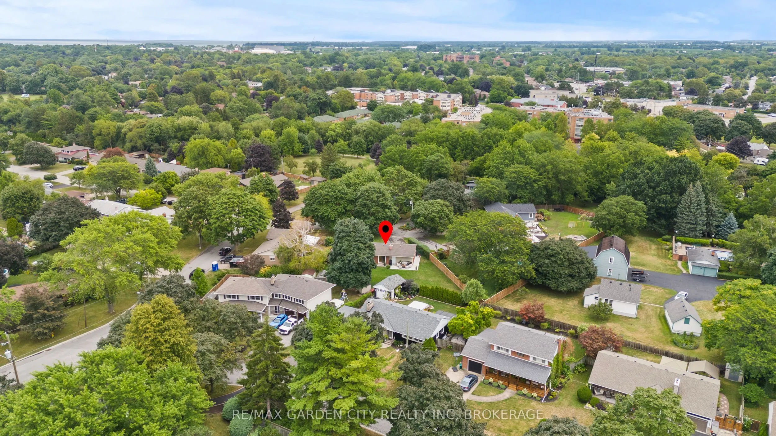 3 Cardinal Circle