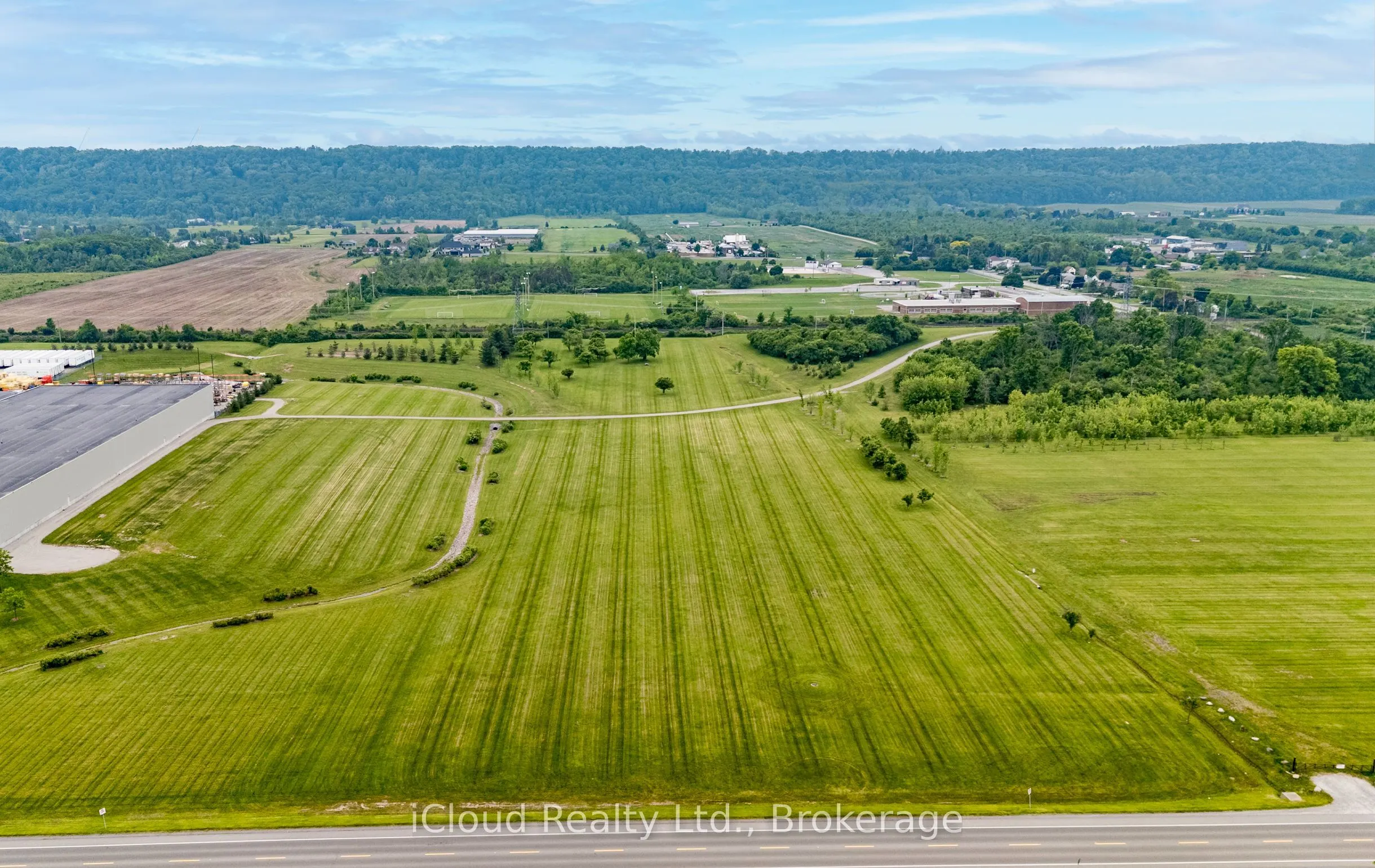 550 North Service Road, #703