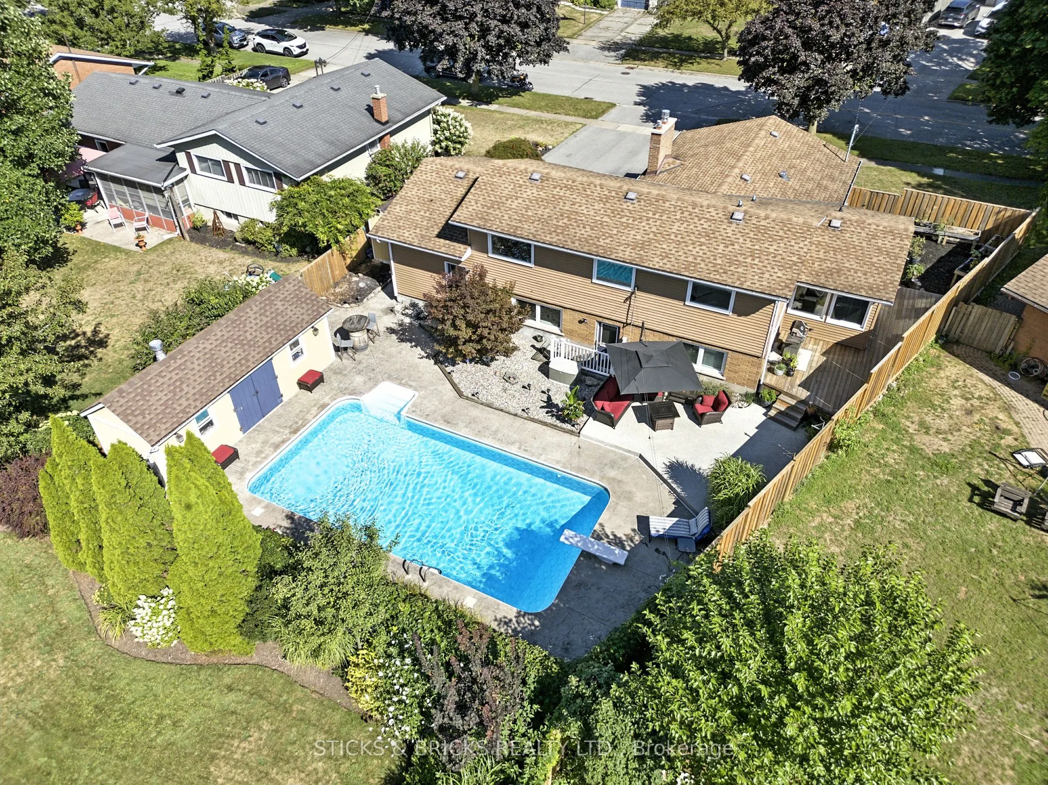 6750 Cherrygrove Road
