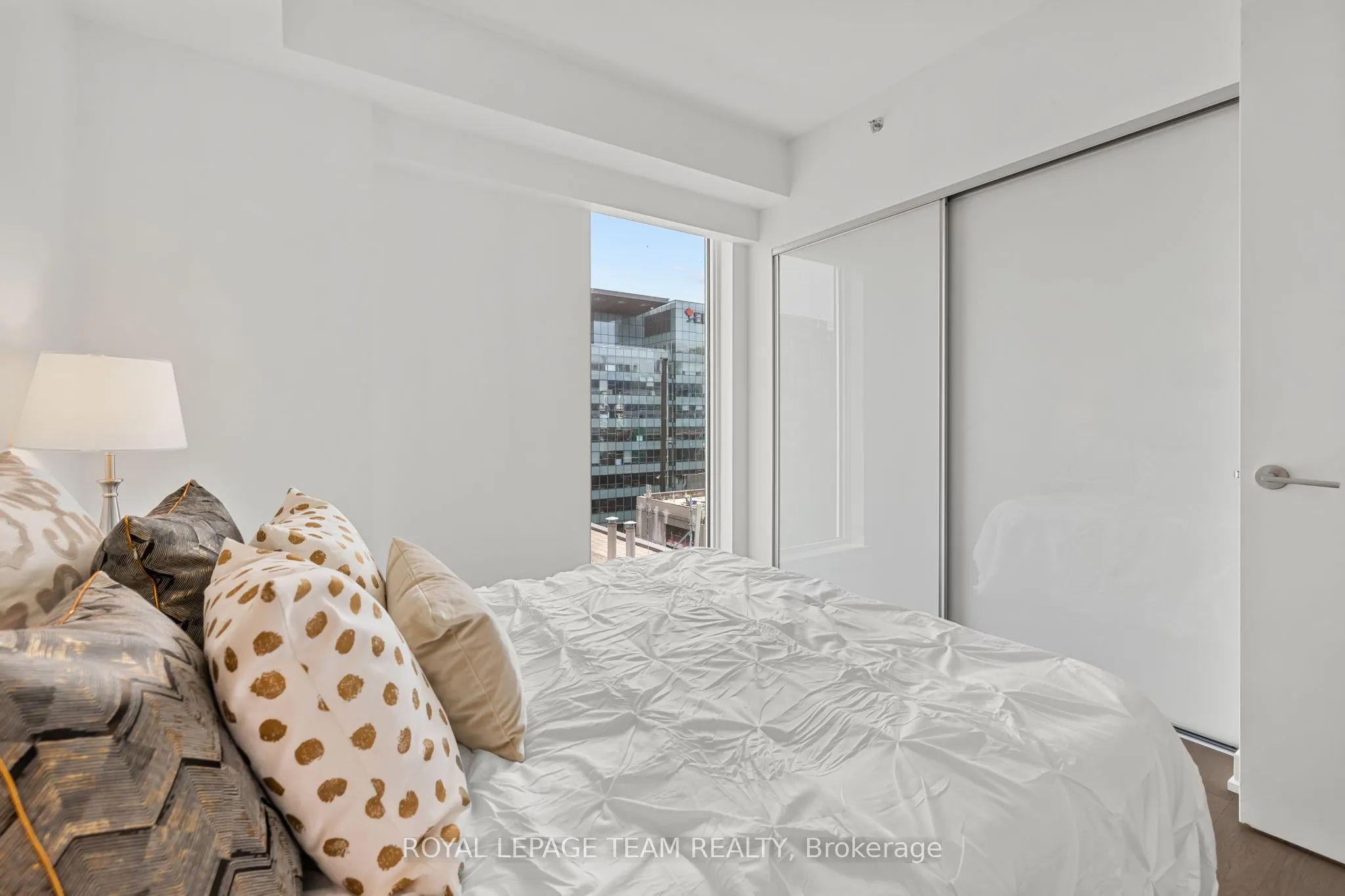 199 Slater Street, #2017