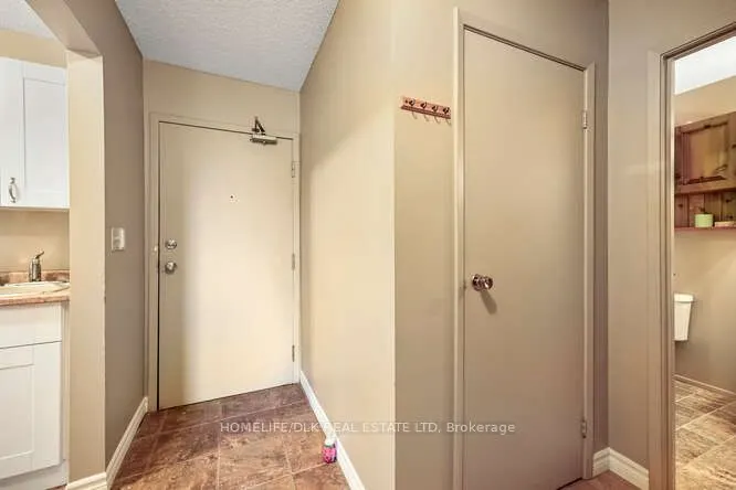 825 Macodrum Drive, #16