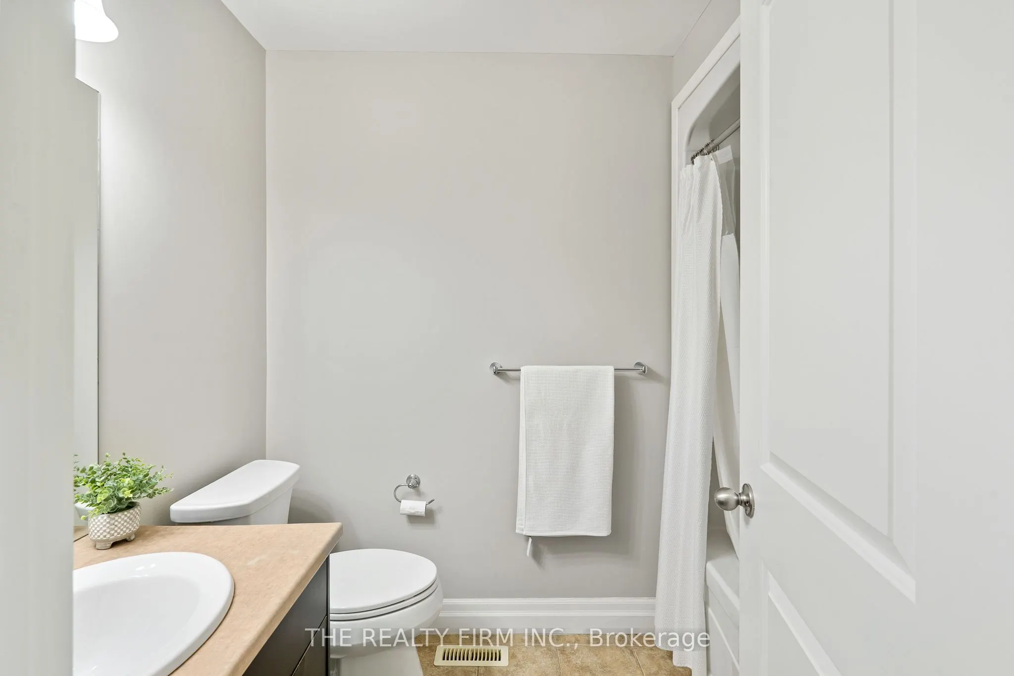 112 North Centre Road, #49