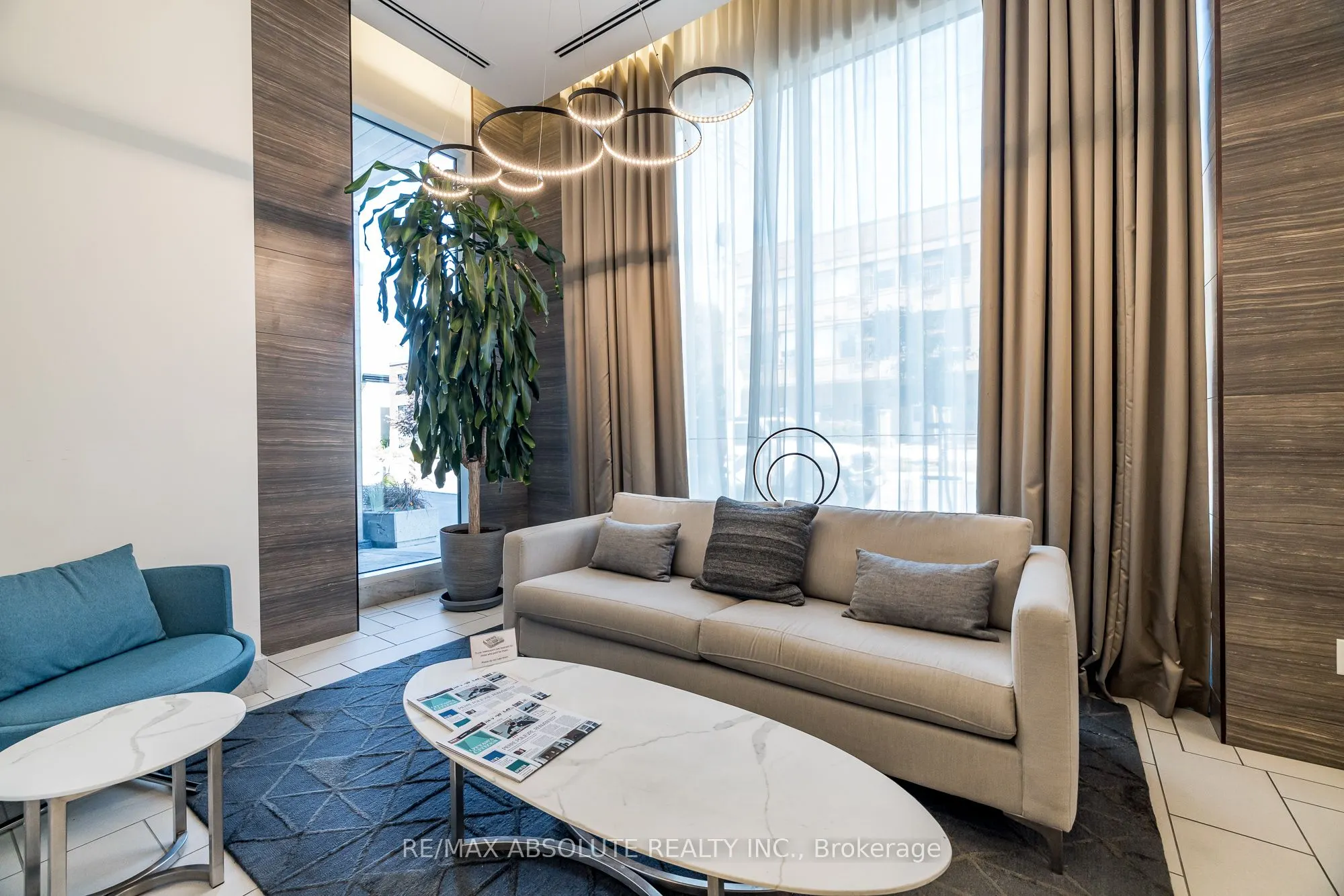 411 Mackay Street, #209