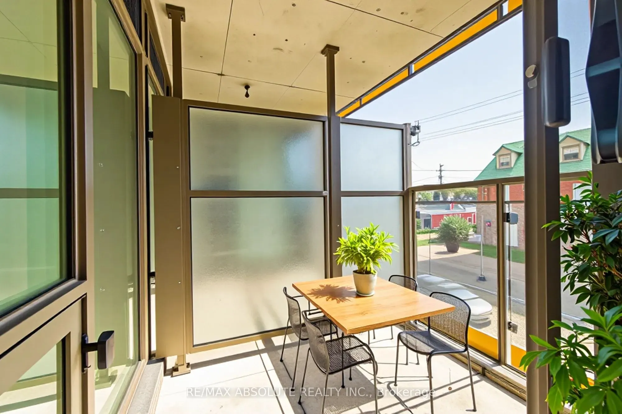411 Mackay Street, #209